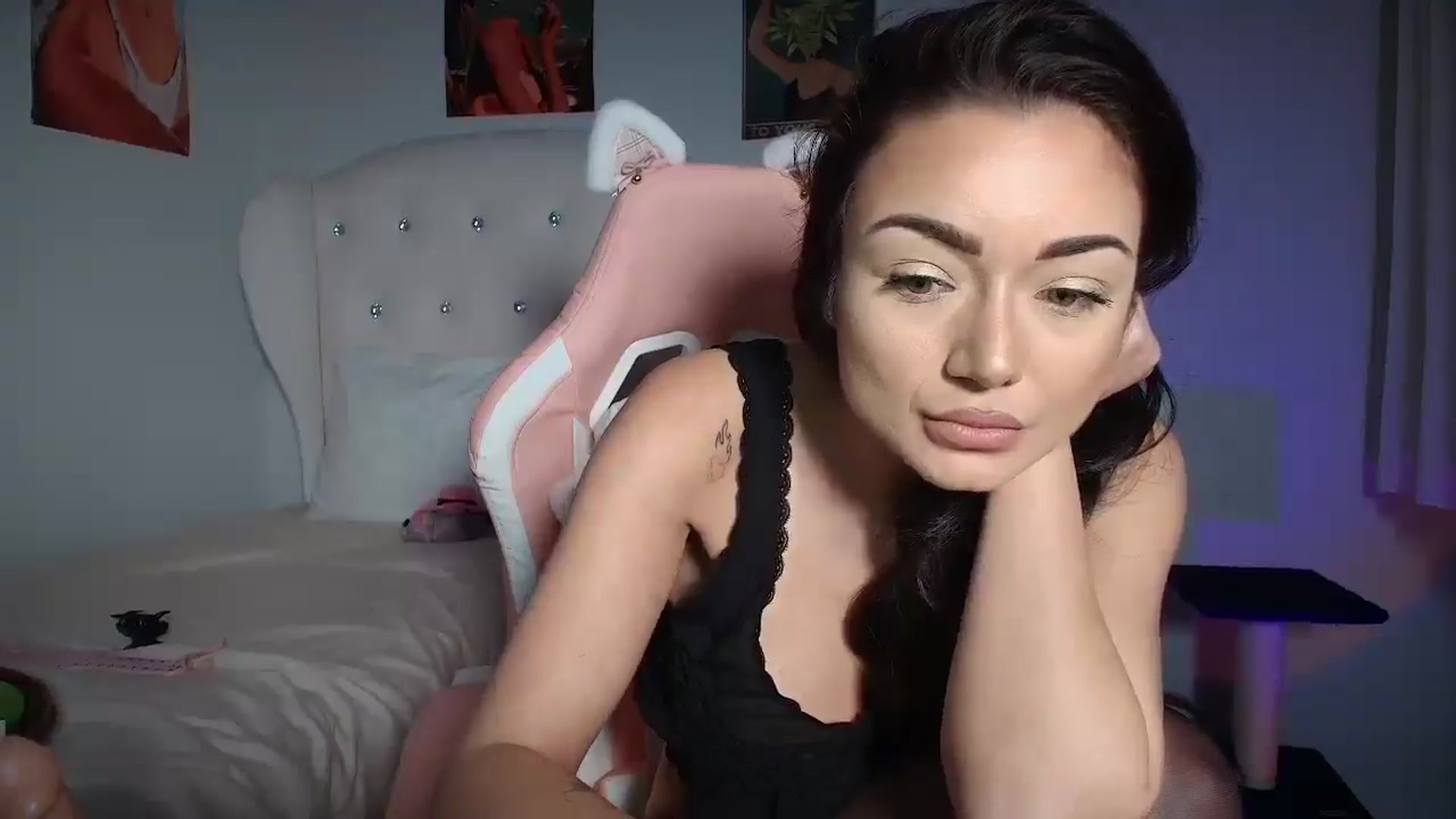 Gallery image thumbnail from JessyKatt's myfreecams stream on, 01/20/2026, 17:13 image 18 of 20