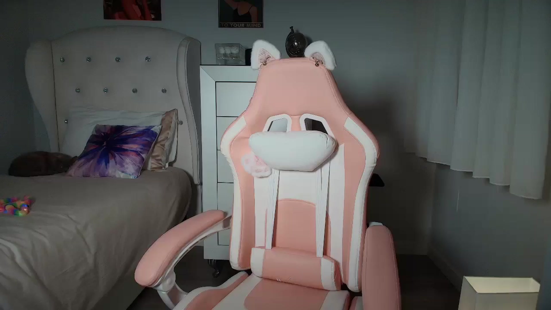Gallery image thumbnail from JessyKatt's myfreecams stream on, 04/04/2026, 20:26 image 12 of 20
