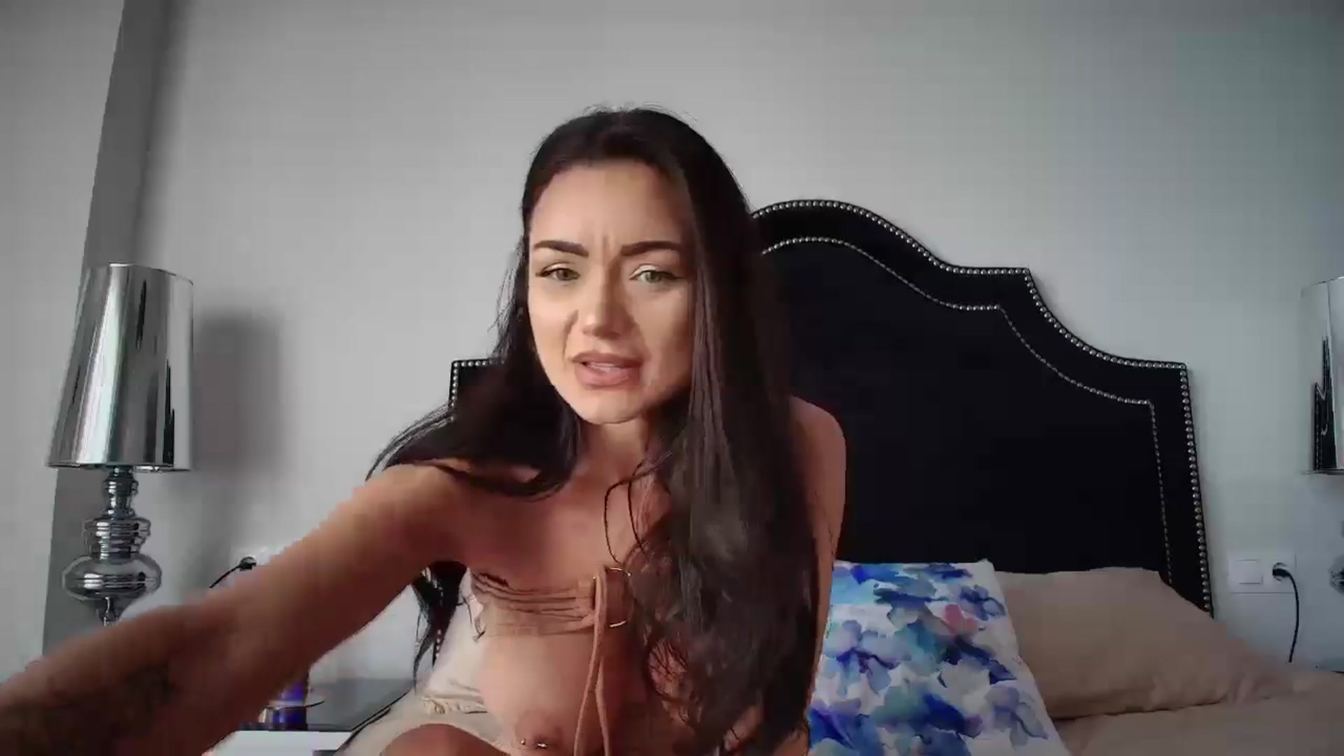 Gallery image thumbnail from JessyKatt's myfreecams stream on, 04/16/2026, 12:08 image 19 of 20