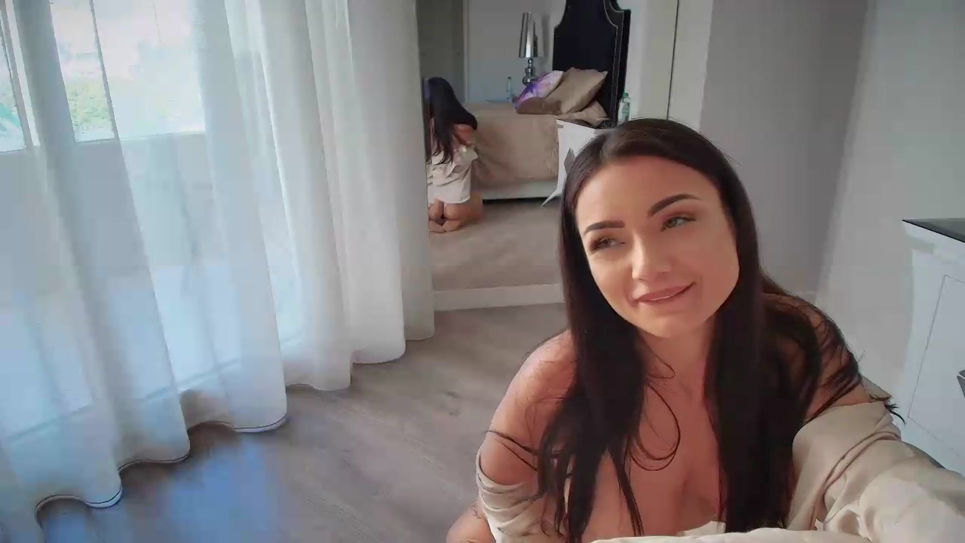 Gallery image thumbnail from JessyKatt's myfreecams stream on, 05/14/2026, 14:07 image 7 of 20