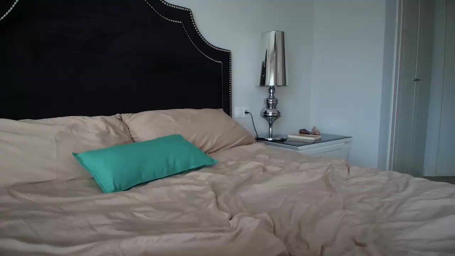 Gallery image thumbnail from JessyKatt's myfreecams stream on, 05/16/2026, 11:19 image 18 of 20