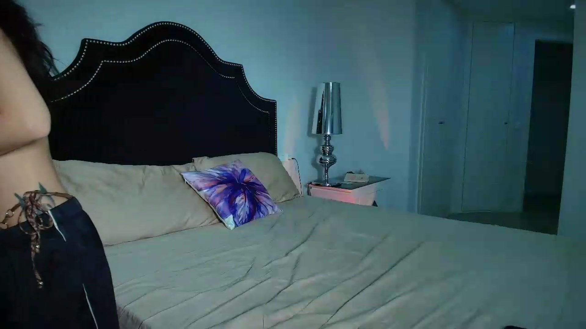 Gallery image thumbnail from JessyKatt's myfreecams stream on, 06/19/2026, 05:56 image 9 of 20