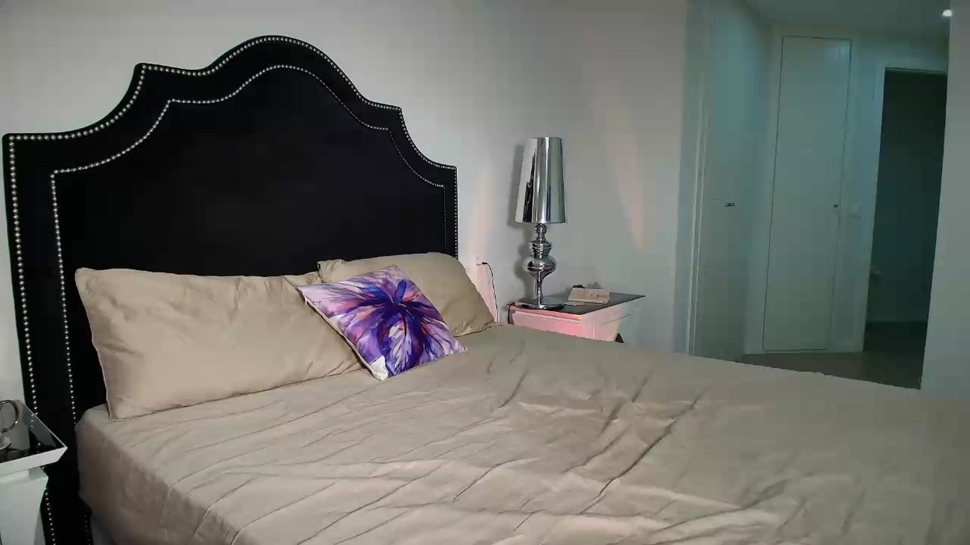 Gallery image thumbnail from JessyKatt's myfreecams stream on, 06/19/2026, 06:17 image 18 of 20