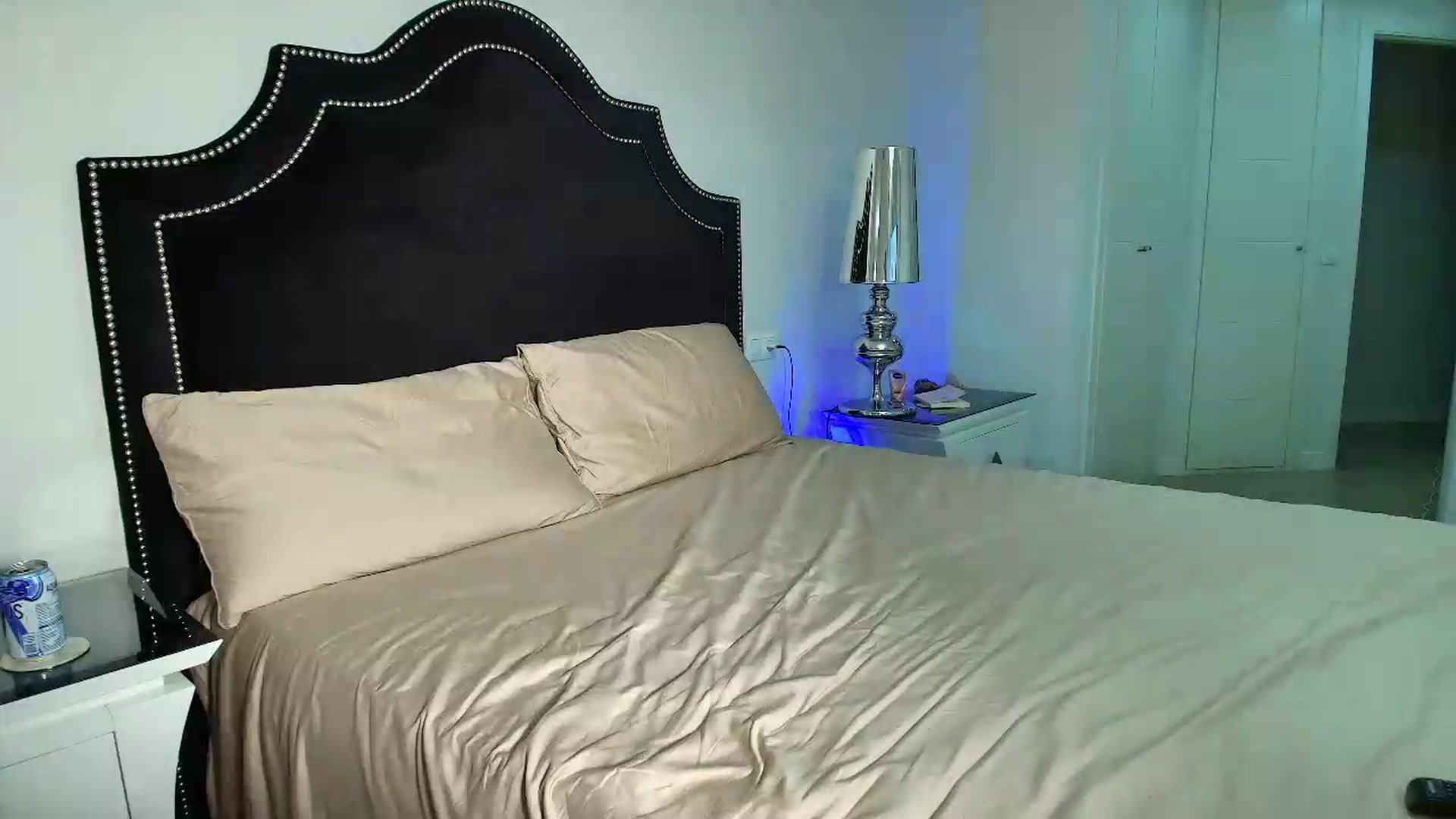 Gallery image thumbnail from JessyKatt's myfreecams stream on, 06/21/2026, 08:32 image 10 of 20
