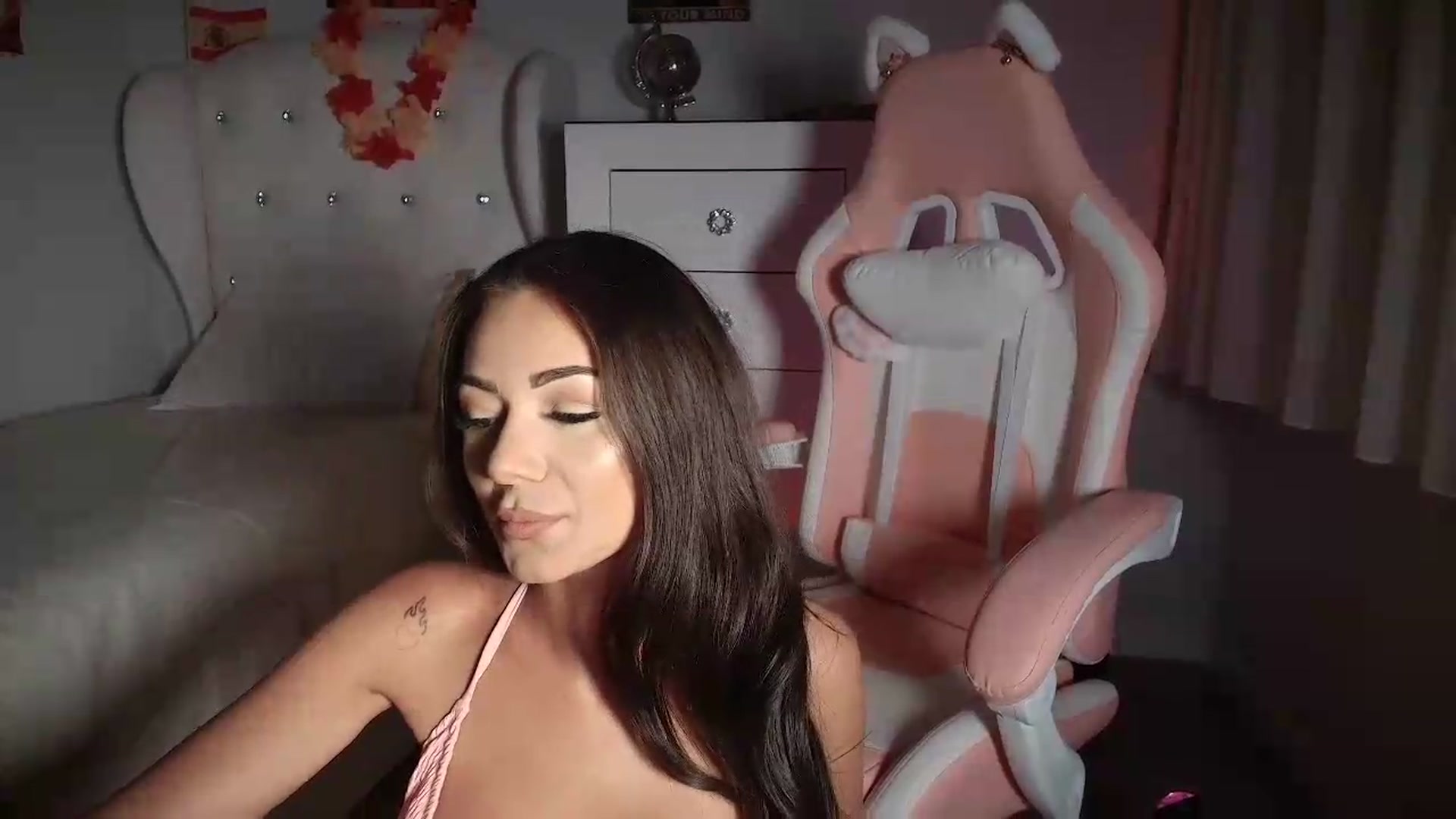 Gallery image thumbnail from JessyKatt's myfreecams stream on, 07/20/2026, 14:51 image 8 of 20