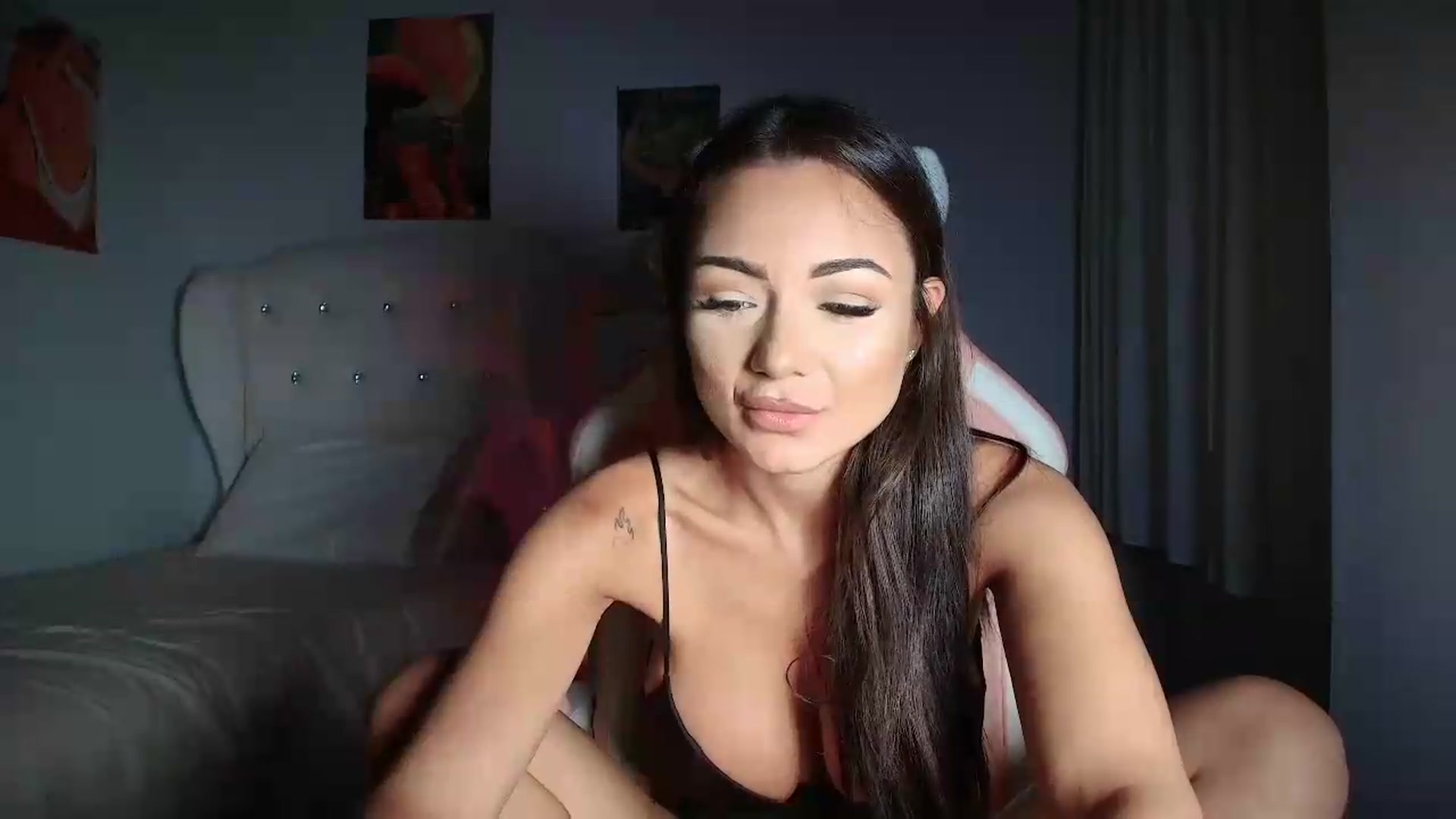 Gallery image thumbnail from JessyKatt's myfreecams stream on, 08/18/2026, 15:00 image 8 of 20
