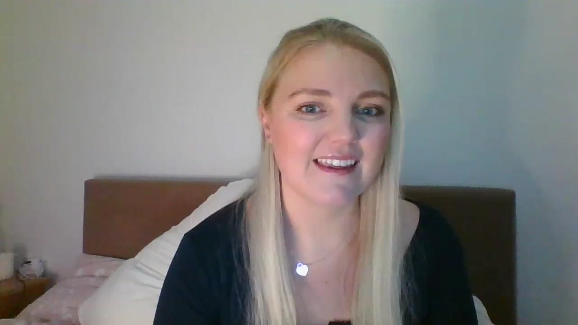 Gallery image thumbnail from JessyLou's myfreecams stream on, 02/07/2023, 19:54 image 4 of 20