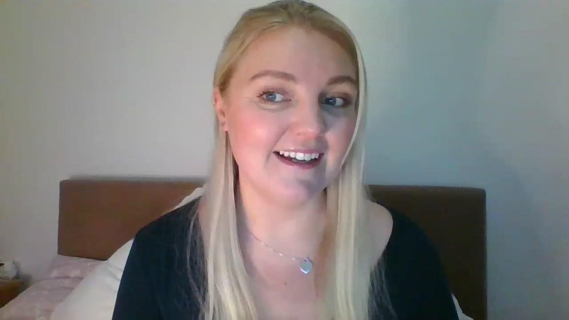 Gallery image thumbnail from JessyLou's myfreecams stream on, 02/07/2023, 19:54 image 11 of 20