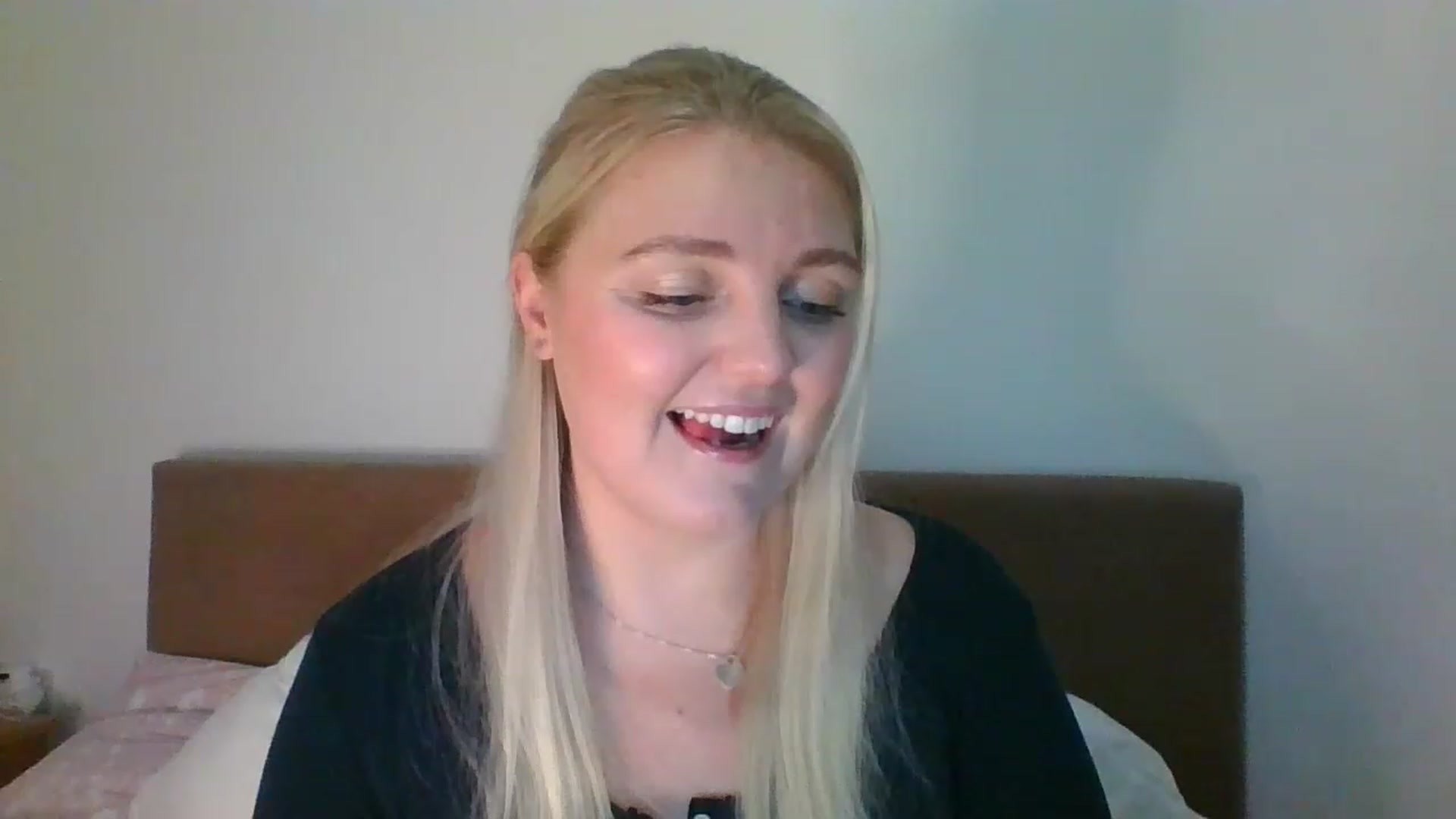 Gallery image thumbnail from JessyLou's myfreecams stream on, 02/07/2023, 19:54 image 12 of 20
