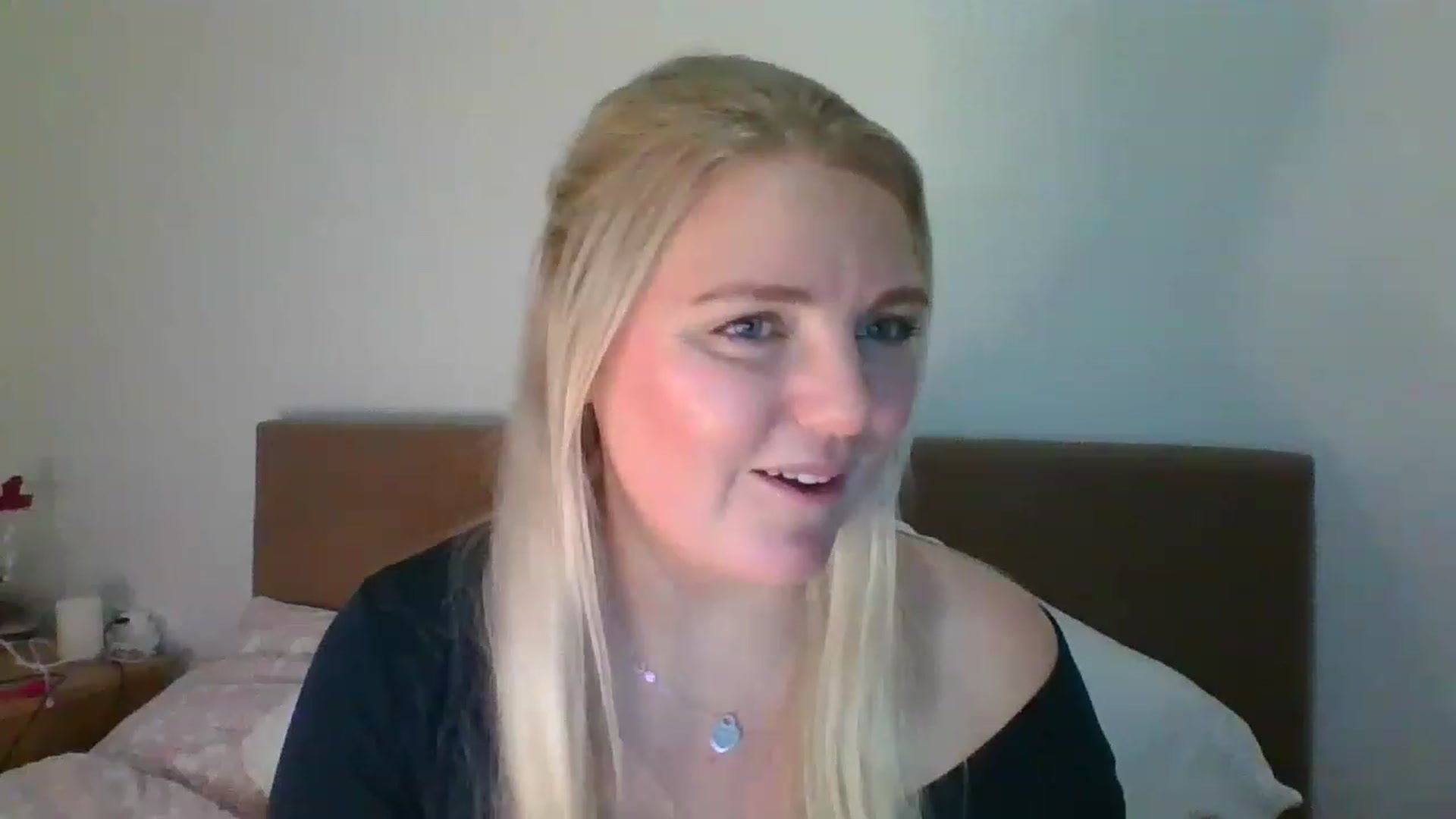 Gallery image thumbnail from JessyLou's myfreecams stream on, 02/07/2023, 21:33 image 18 of 20