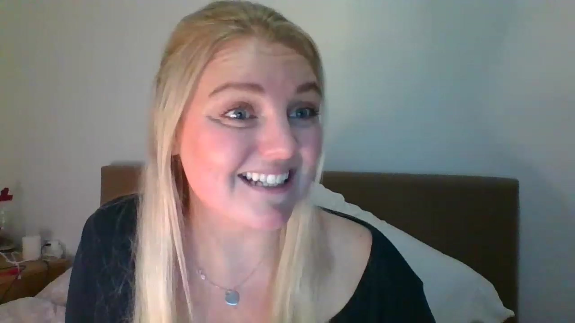Gallery image thumbnail from JessyLou's myfreecams stream on, 02/07/2023, 21:33 image 13 of 20