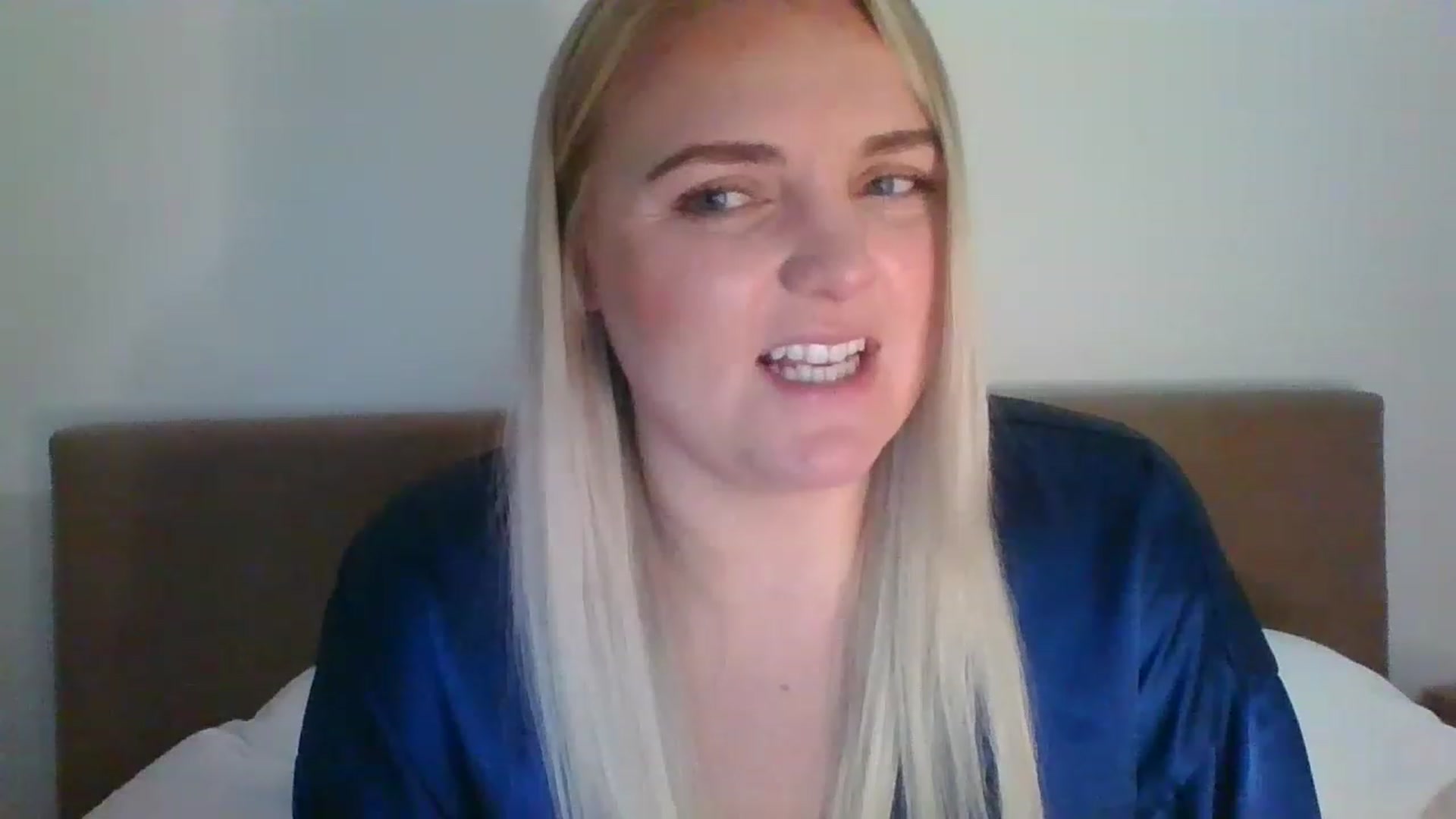 Gallery image thumbnail from JessyLou's myfreecams stream on, 03/02/2023, 22:10 image 6 of 20