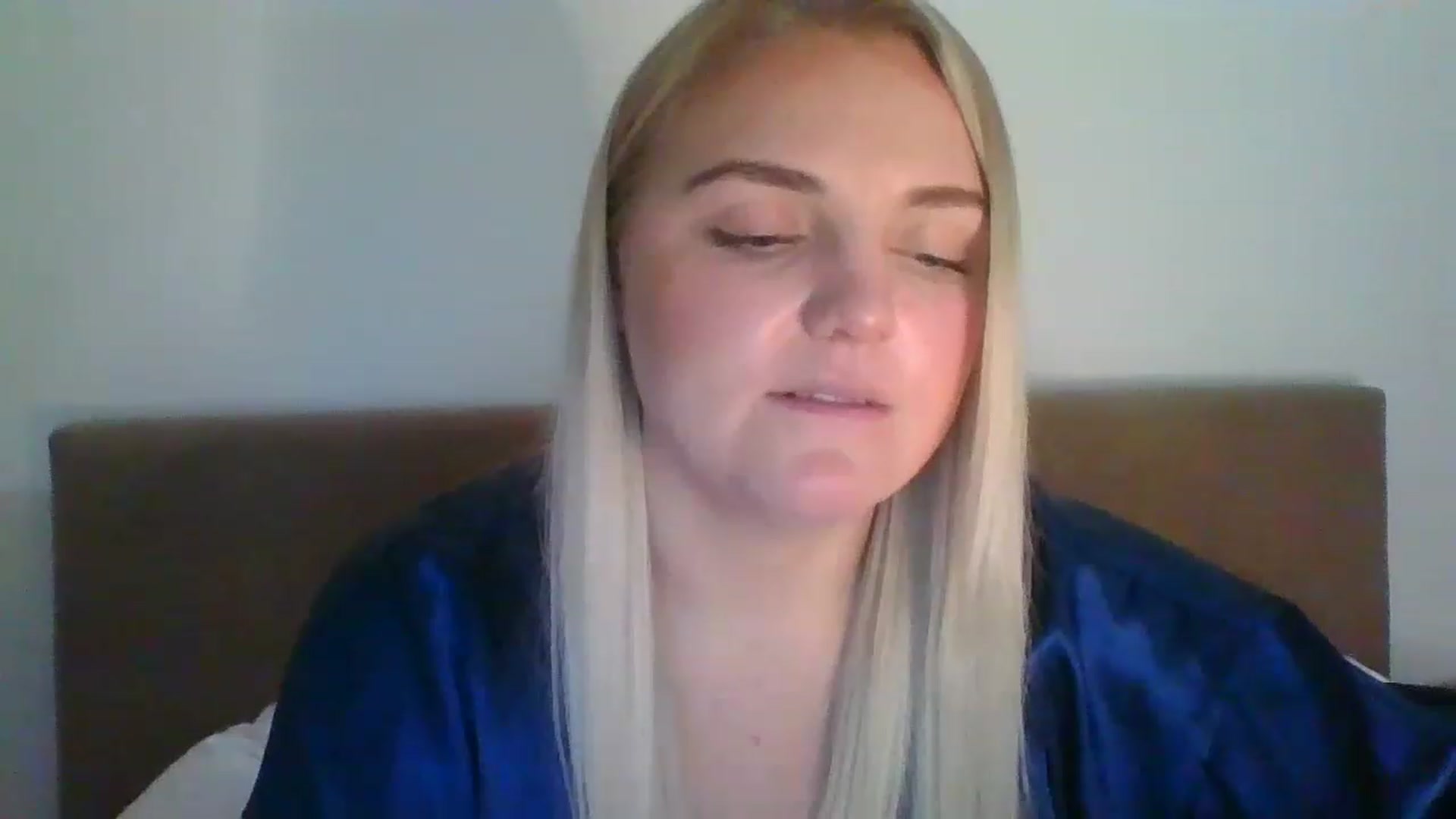 Gallery image thumbnail from JessyLou's myfreecams stream on, 03/02/2023, 22:10 image 15 of 20