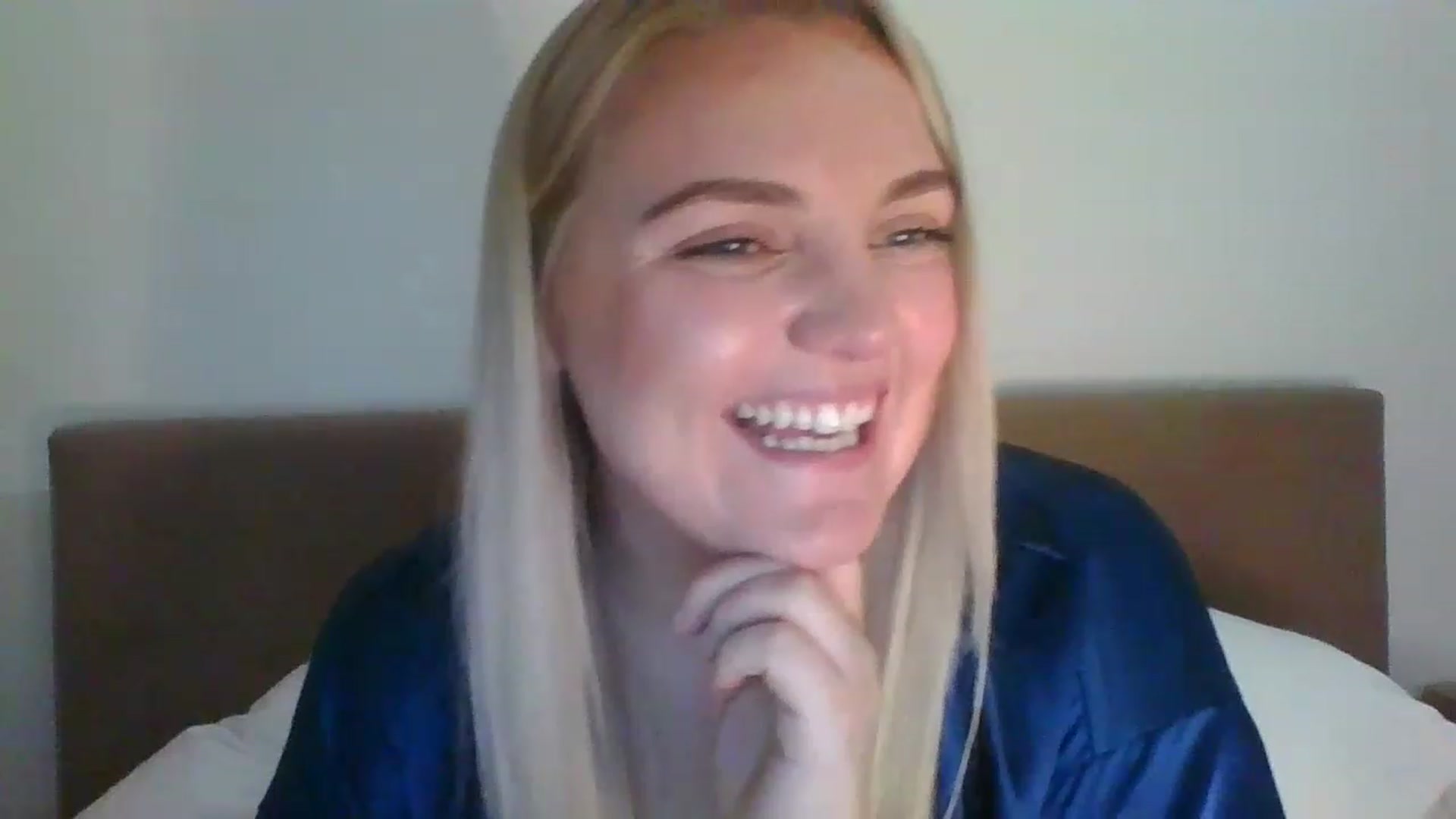 Gallery image thumbnail from JessyLou's myfreecams stream on, 03/02/2023, 22:10 image 10 of 20