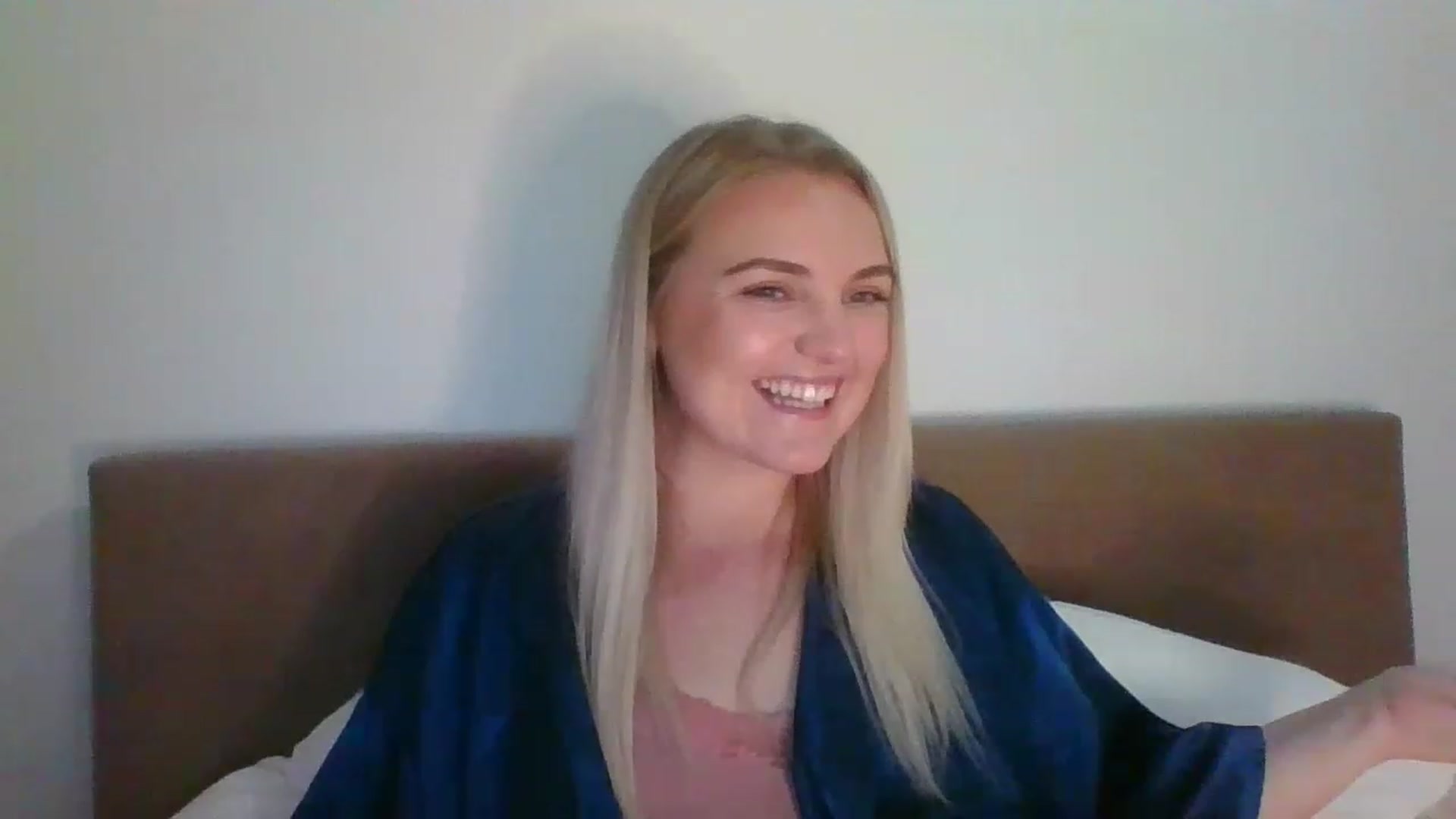 Gallery image thumbnail from JessyLou's myfreecams stream on, 03/02/2023, 22:10 image 4 of 20