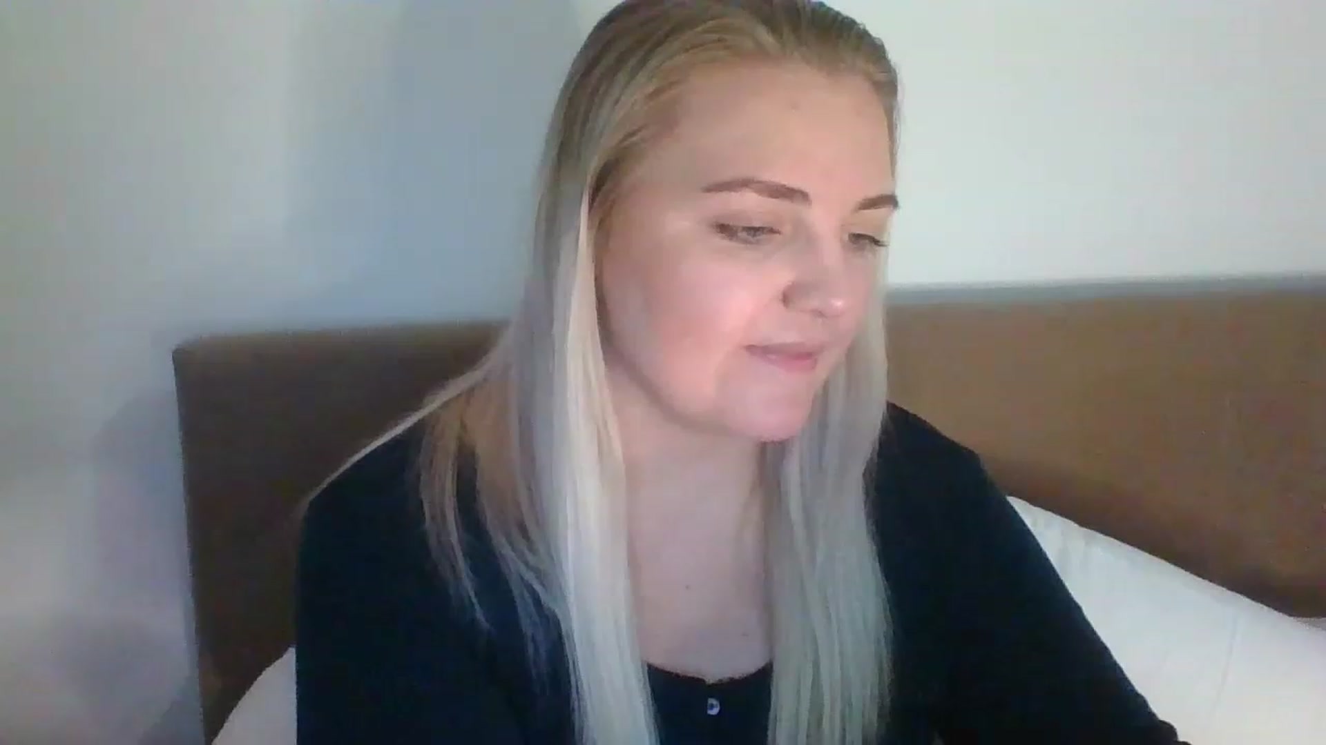 Gallery image thumbnail from JessyLou's myfreecams stream on, 03/03/2023, 23:18 image 9 of 20