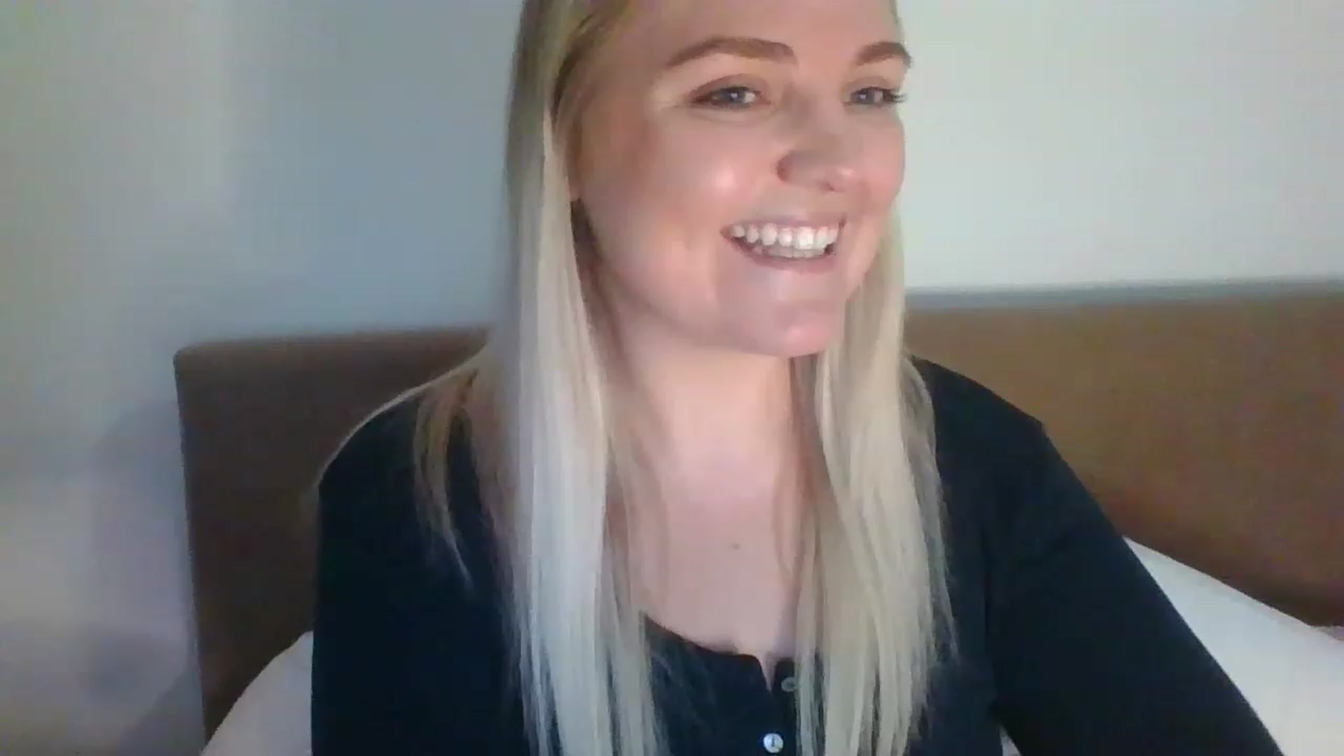 Gallery image thumbnail from JessyLou's myfreecams stream on, 03/03/2023, 23:18 image 10 of 20