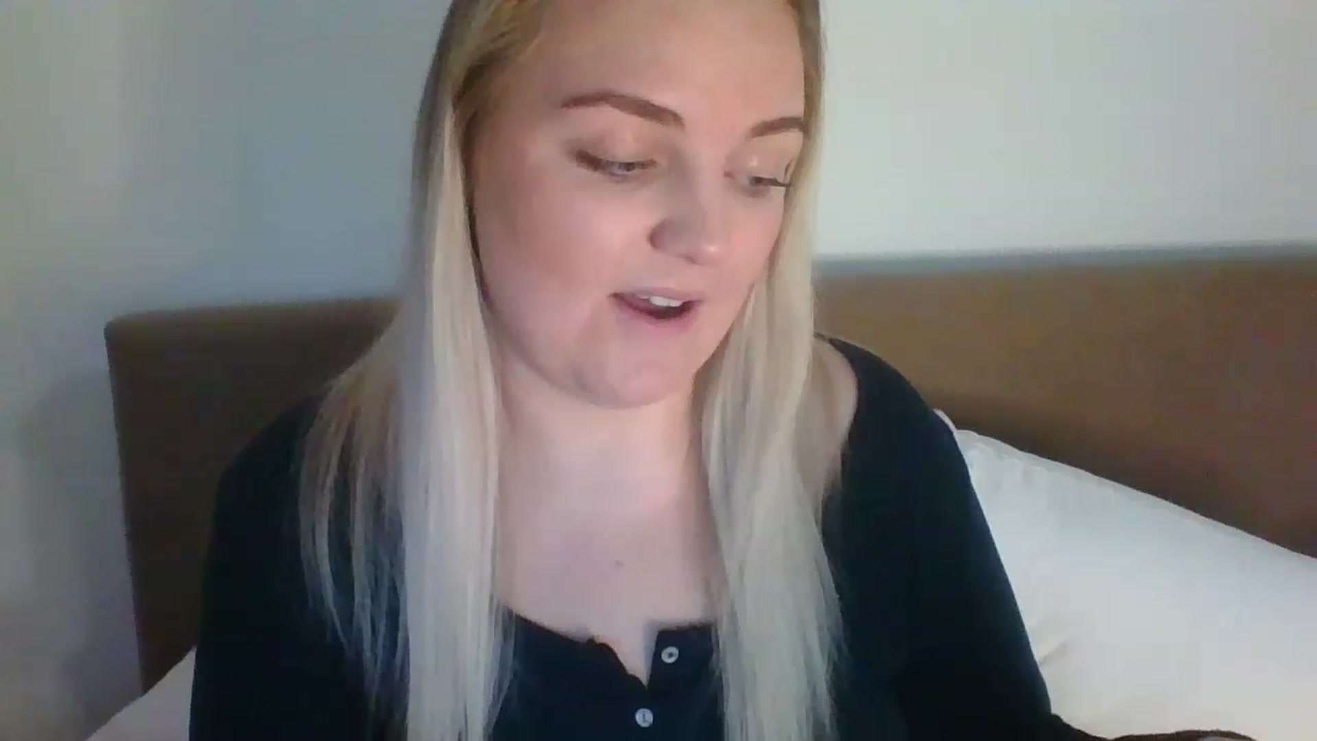 Gallery image thumbnail from JessyLou's myfreecams stream on, 03/03/2023, 23:18 image 7 of 20