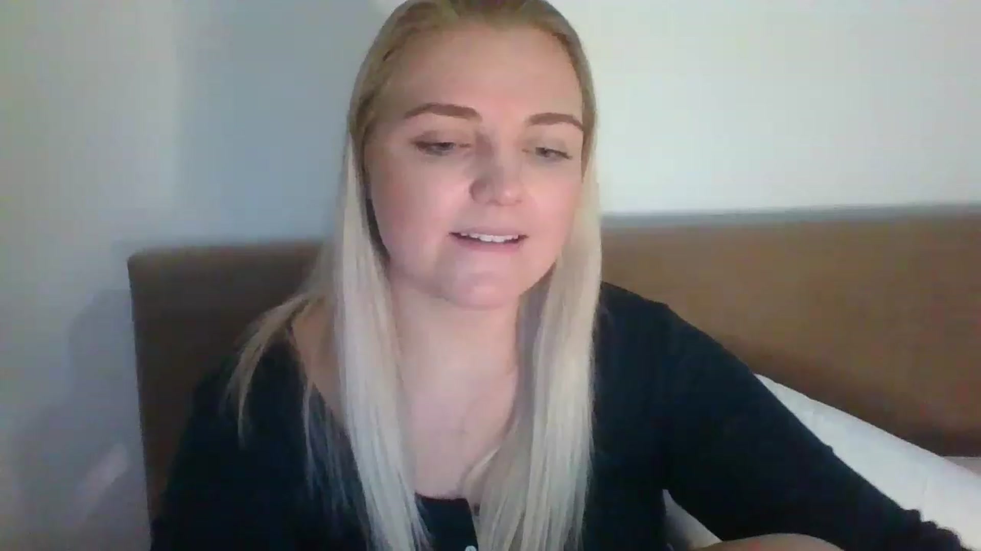 Gallery image thumbnail from JessyLou's myfreecams stream on, 03/03/2023, 23:18 image 11 of 20