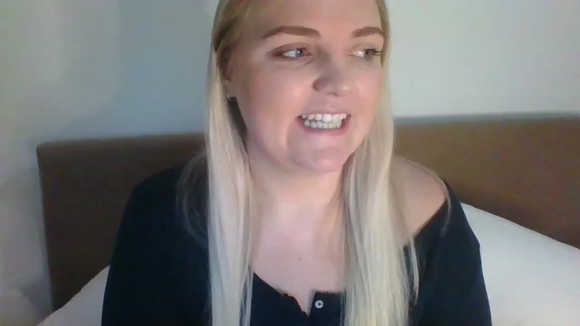 Gallery image thumbnail from JessyLou's myfreecams stream on, 03/03/2023, 23:18 image 1 of 20