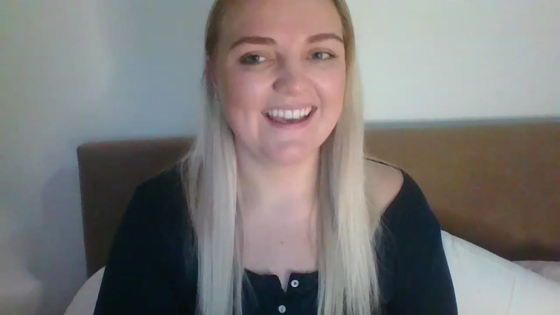 Gallery image thumbnail from JessyLou's myfreecams stream on, 03/03/2023, 23:18 image 15 of 20