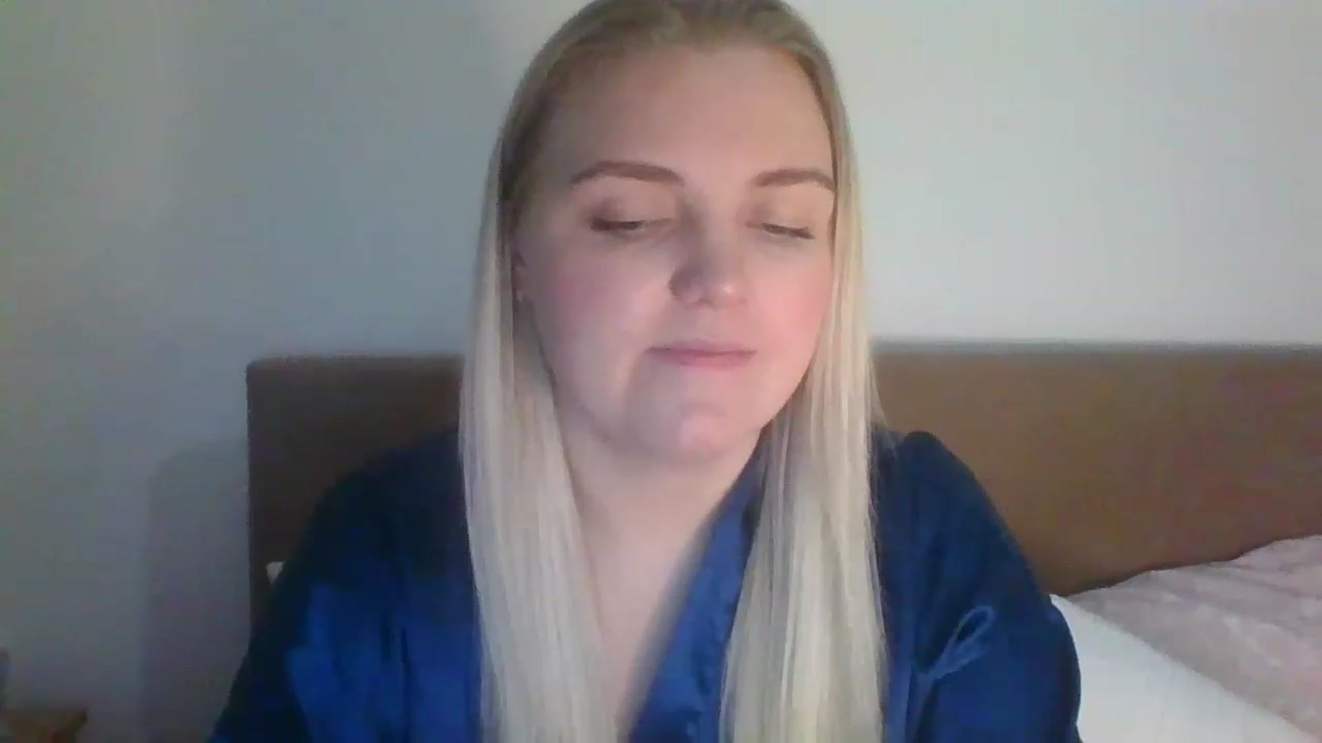 Gallery image thumbnail from JessyLou's myfreecams stream on, 03/05/2023, 20:24 image 13 of 20