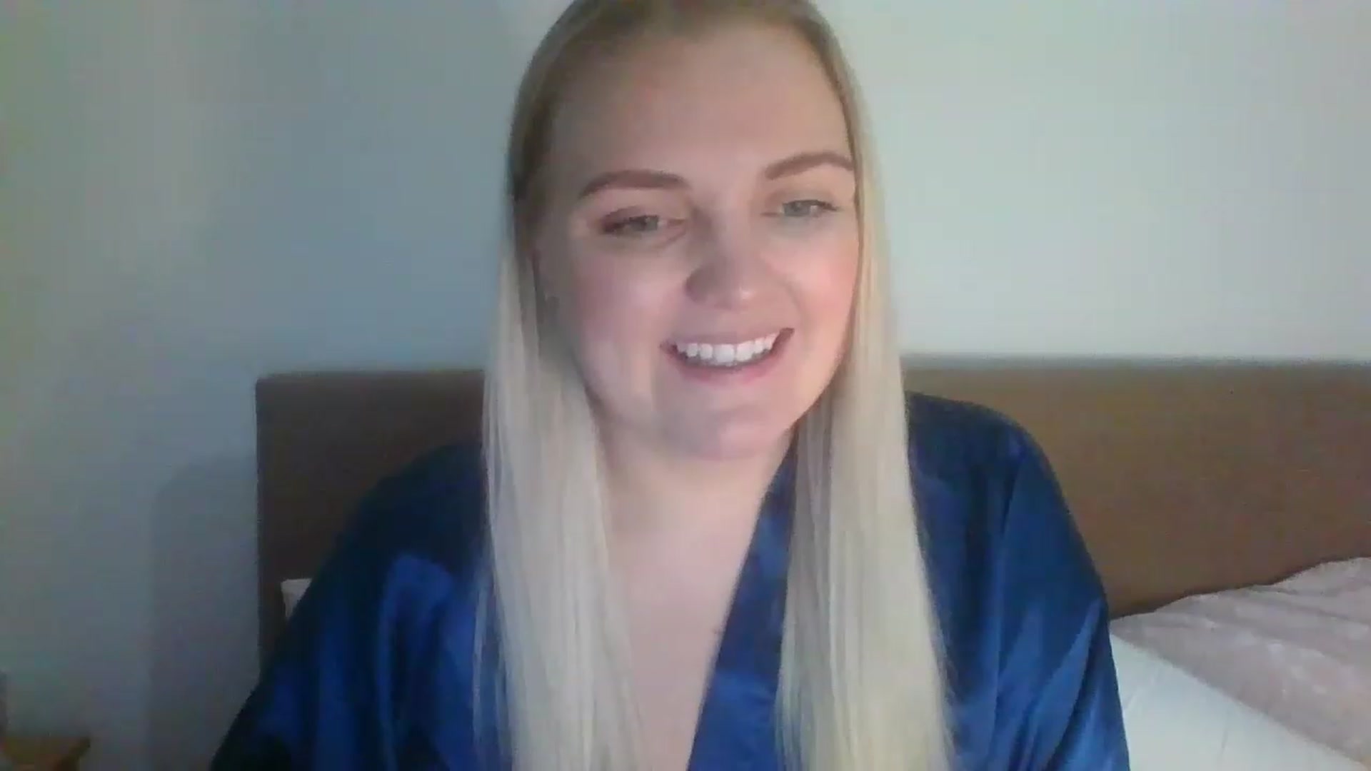 Gallery image thumbnail from JessyLou's myfreecams stream on, 03/05/2023, 20:24 image 6 of 20
