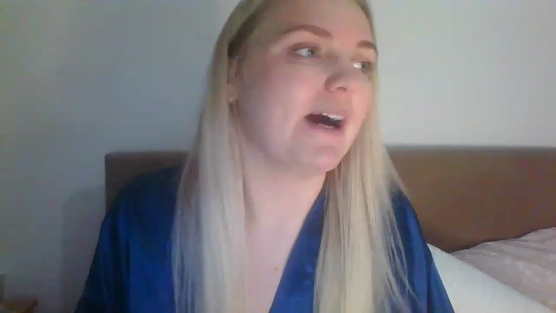 Gallery image thumbnail from JessyLou's myfreecams stream on, 03/05/2023, 20:24 image 14 of 20
