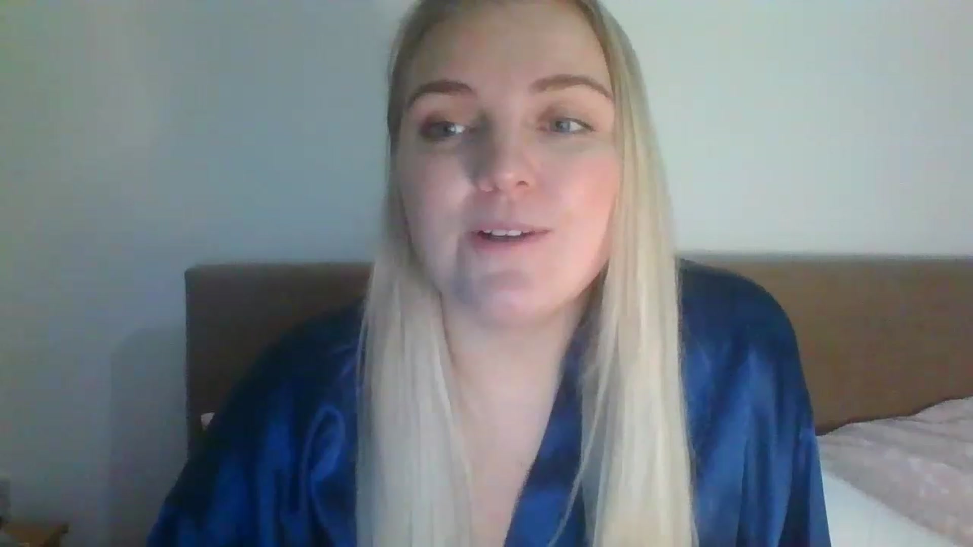 Gallery image thumbnail from JessyLou's myfreecams stream on, 03/05/2023, 20:24 image 17 of 20