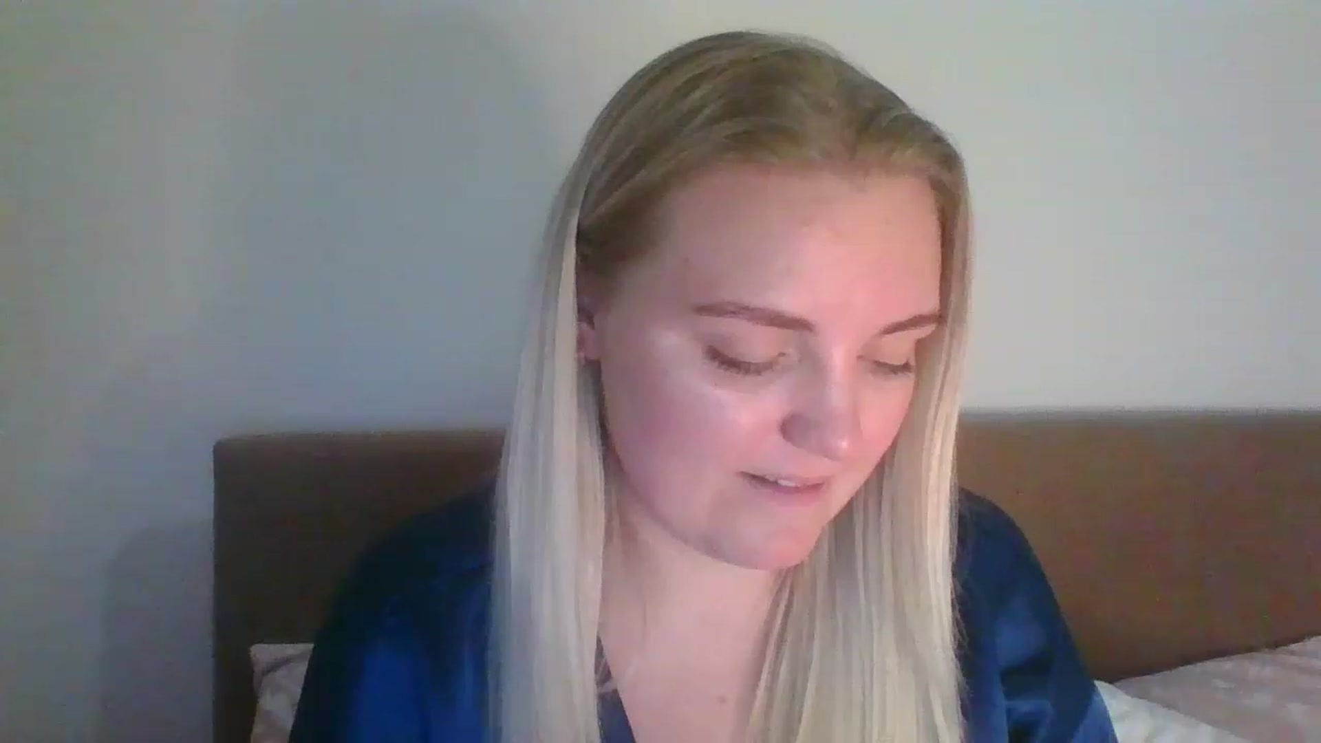 Gallery image thumbnail from JessyLou's myfreecams stream on, 03/05/2023, 22:03 image 15 of 20