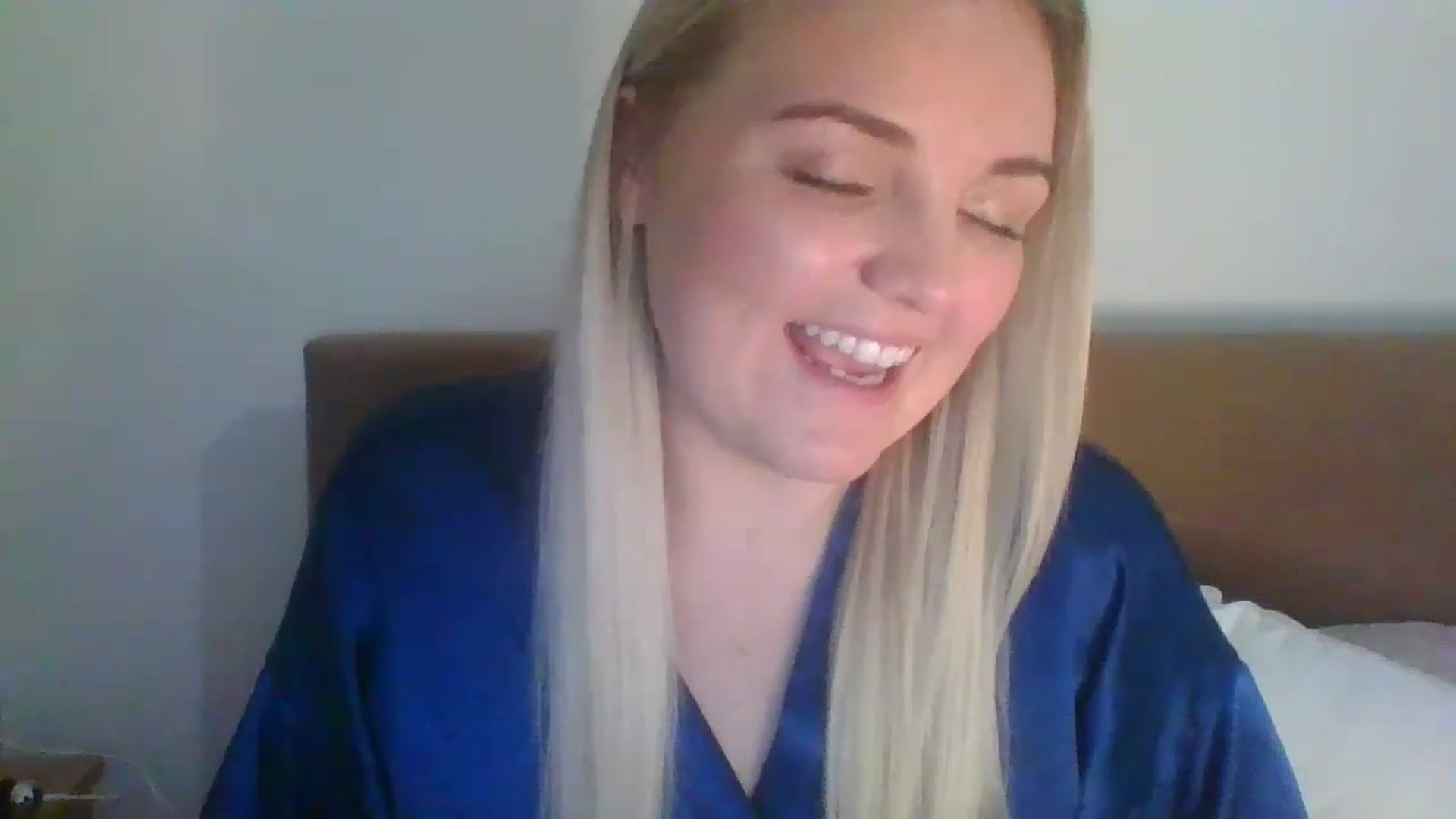 Gallery image thumbnail from JessyLou's myfreecams stream on, 03/13/2023, 22:12 image 17 of 20
