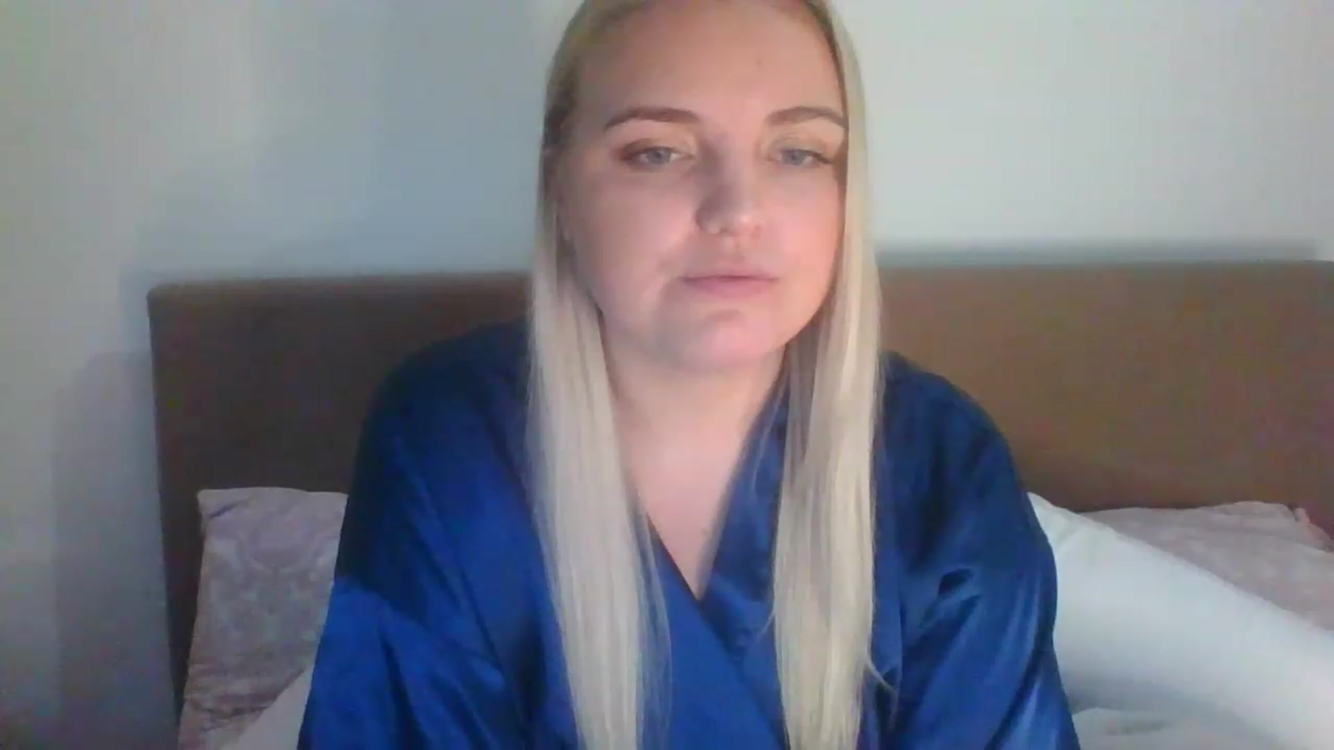 Gallery image thumbnail from JessyLou's myfreecams stream on, 03/13/2023, 22:12 image 10 of 20