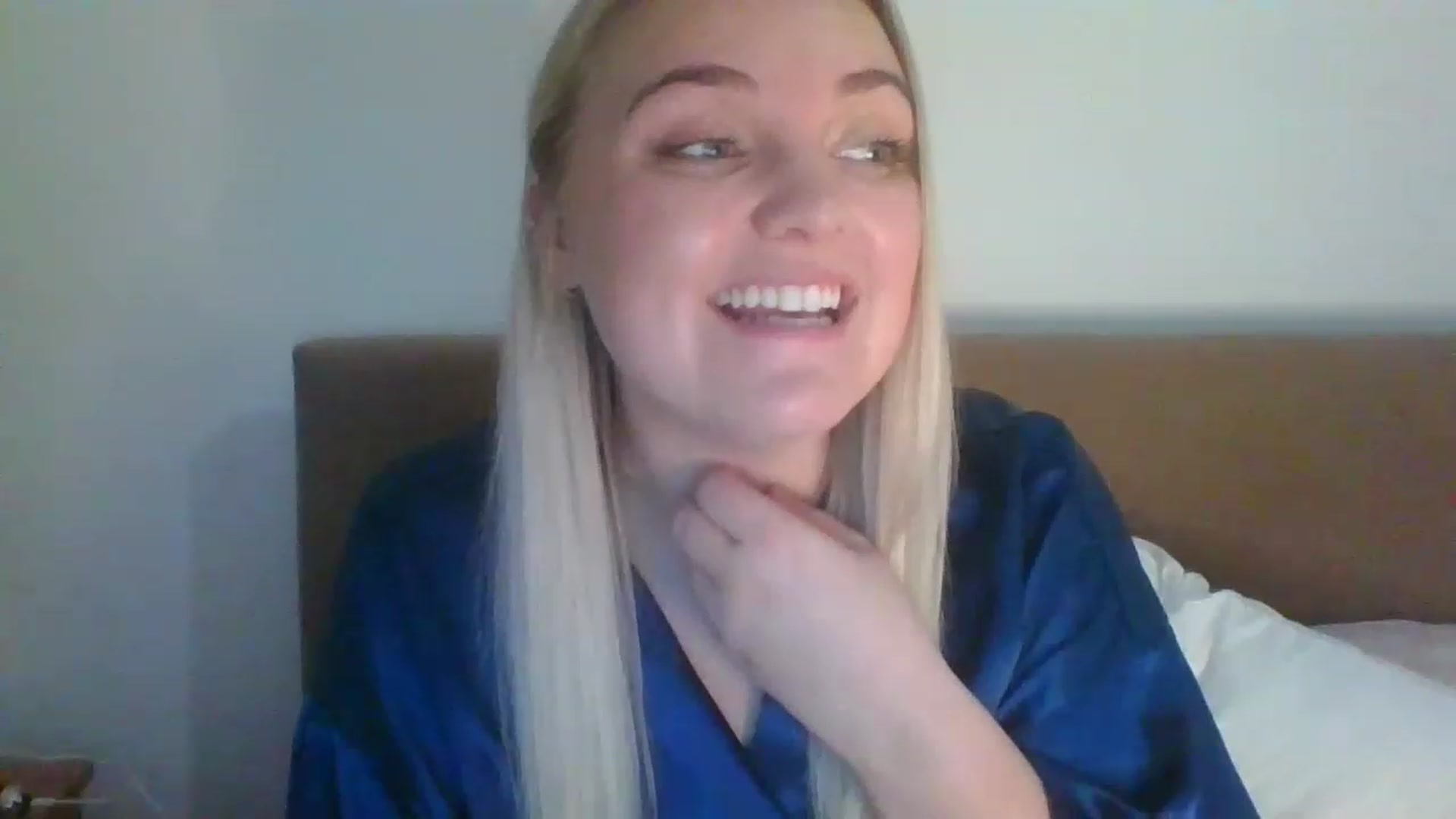 Gallery image thumbnail from JessyLou's myfreecams stream on, 03/13/2023, 22:12 image 15 of 20
