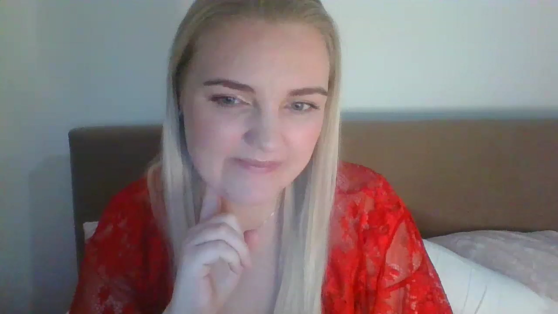 Gallery image thumbnail from JessyLou's myfreecams stream on, 03/15/2023, 20:45 image 18 of 20