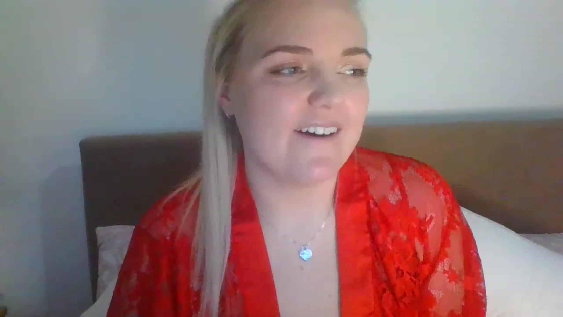 Gallery image thumbnail from JessyLou's myfreecams stream on, 03/15/2023, 22:21 image 17 of 20