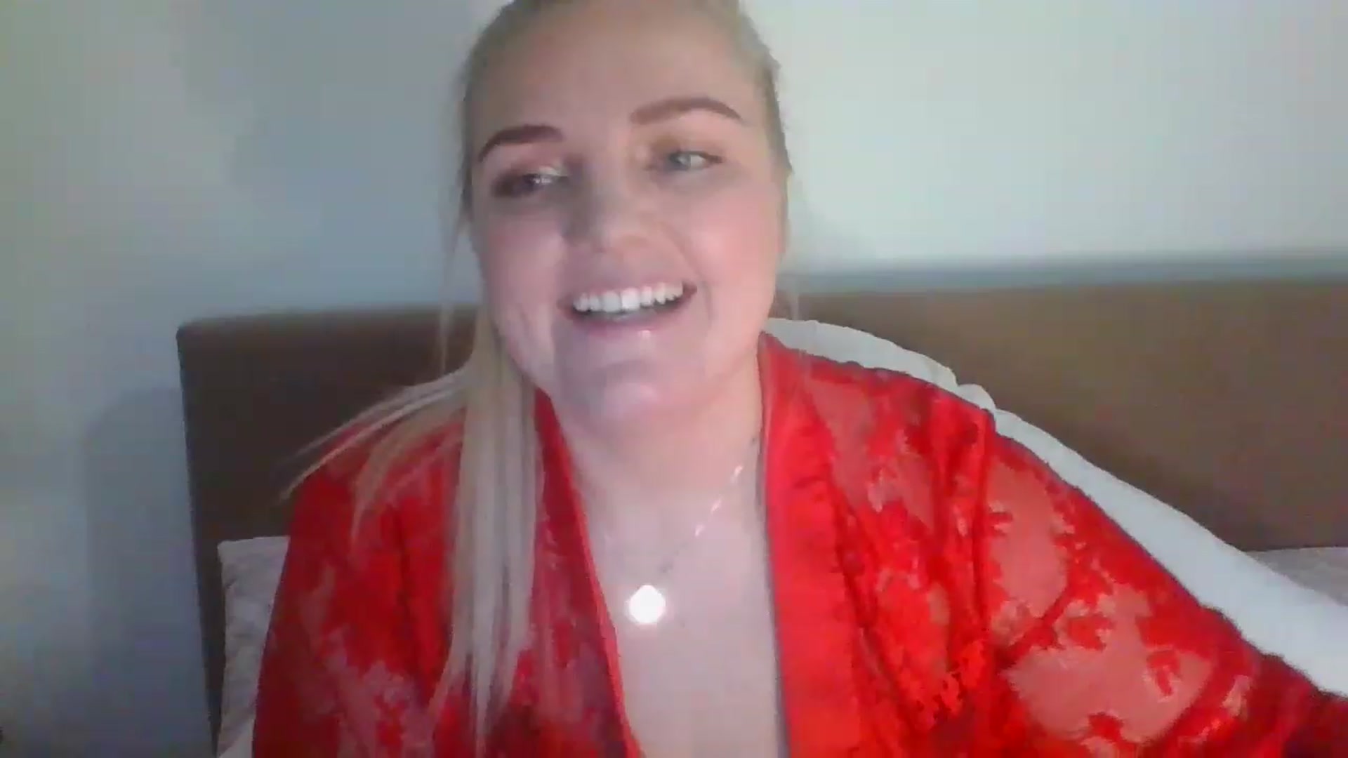 Gallery image thumbnail from JessyLou's myfreecams stream on, 03/15/2023, 22:21 image 10 of 20