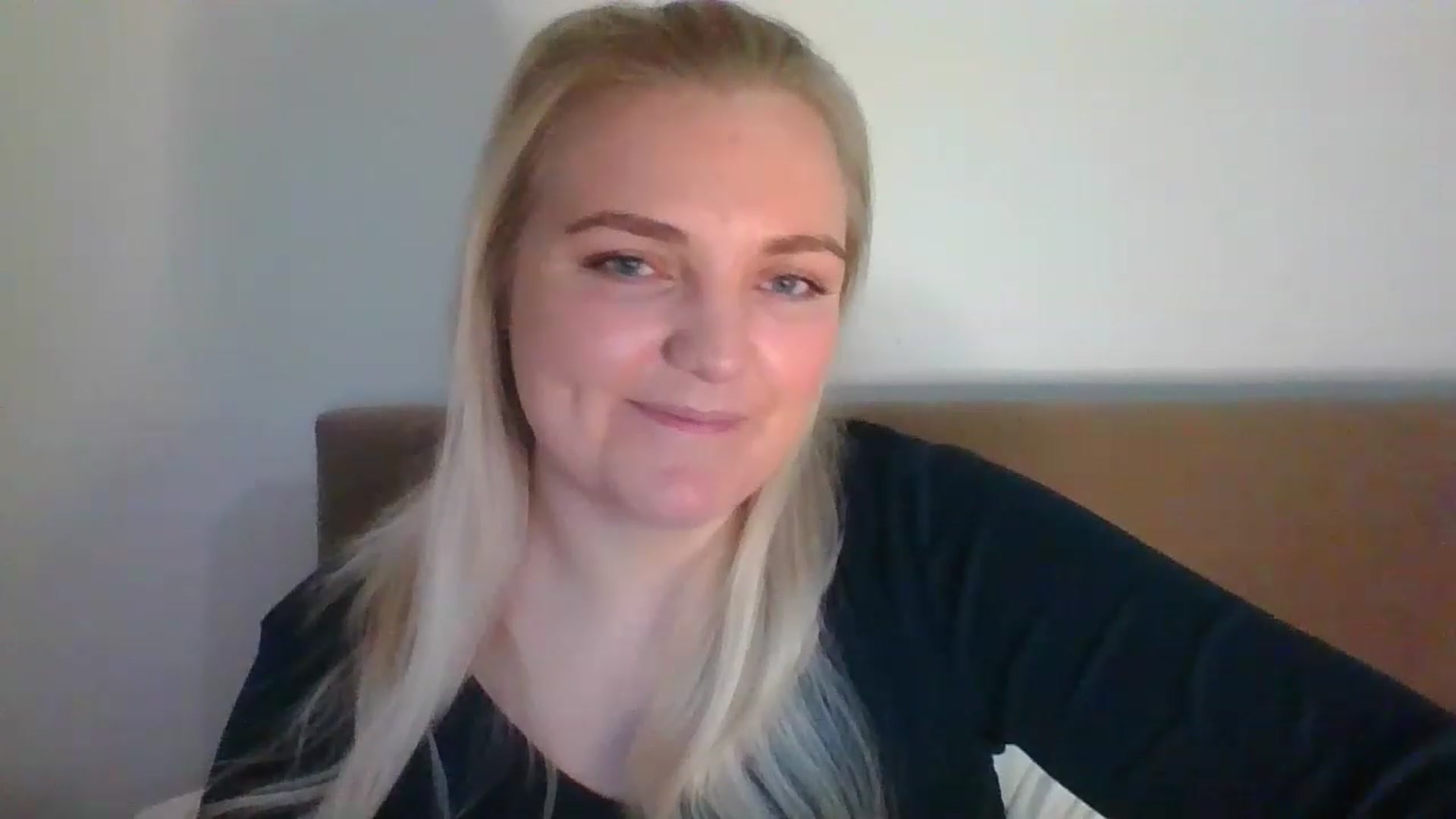 Gallery image thumbnail from JessyLou's myfreecams stream on, 03/18/2023, 21:55 image 11 of 20