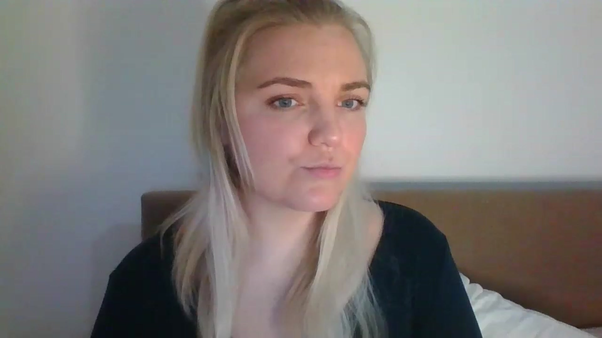 Gallery image thumbnail from JessyLou's myfreecams stream on, 03/18/2023, 23:22 image 11 of 20