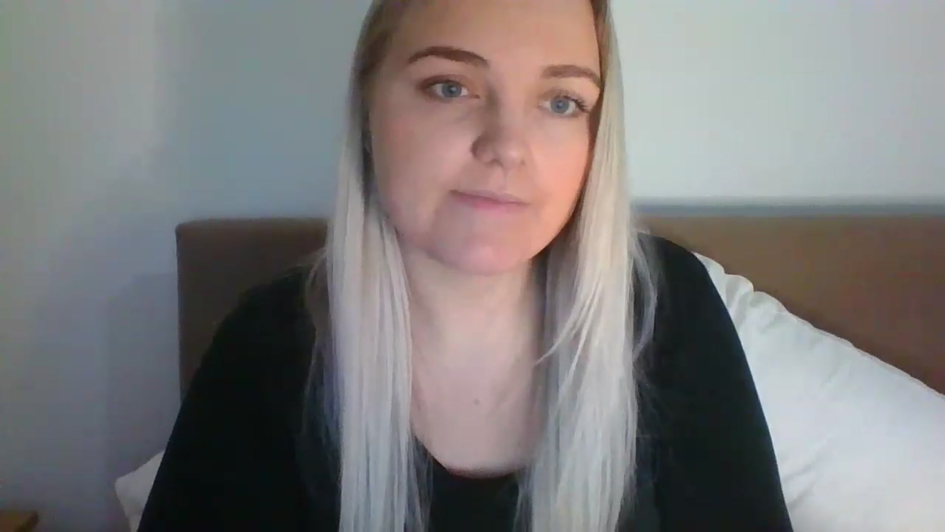 Gallery image thumbnail from JessyLou's myfreecams stream on, 03/20/2023, 22:19 image 18 of 20