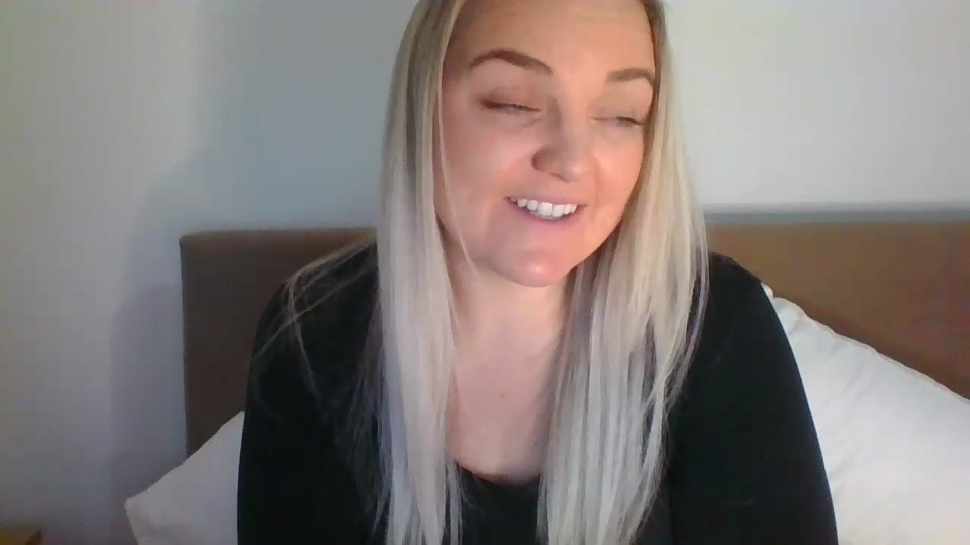 Gallery image thumbnail from JessyLou's myfreecams stream on, 03/20/2023, 22:19 image 9 of 20