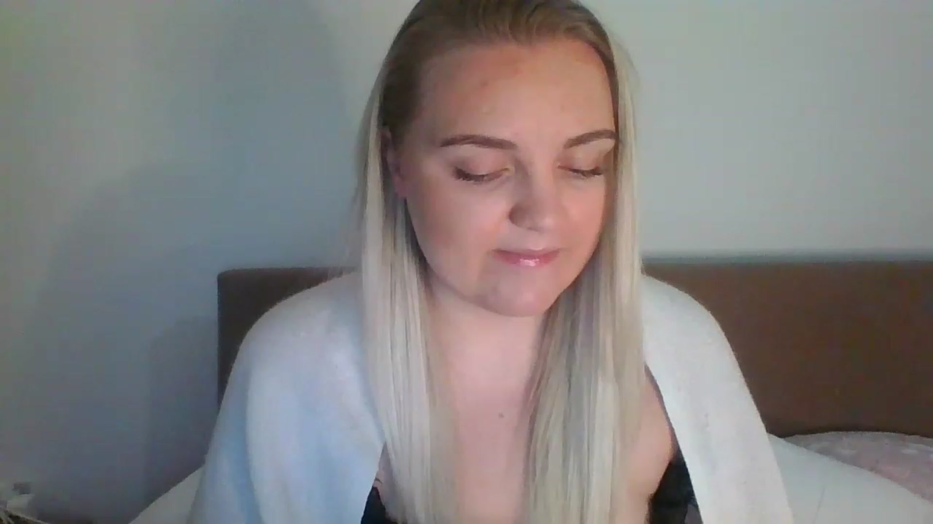 Gallery image thumbnail from JessyLou's myfreecams stream on, 04/12/2023, 20:37 image 6 of 20