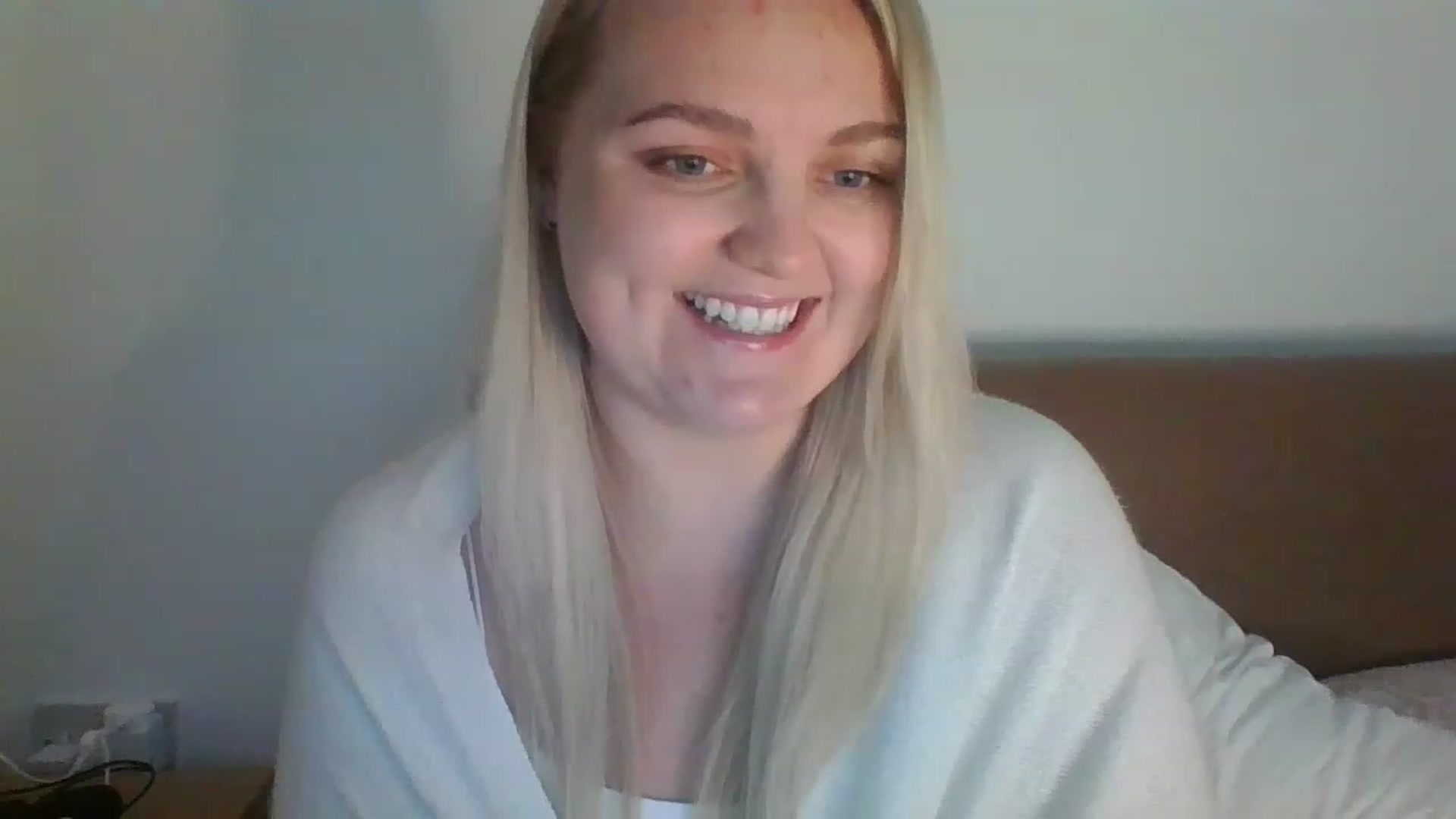 Gallery image thumbnail from JessyLou's myfreecams stream on, 04/13/2023, 20:30 image 17 of 20