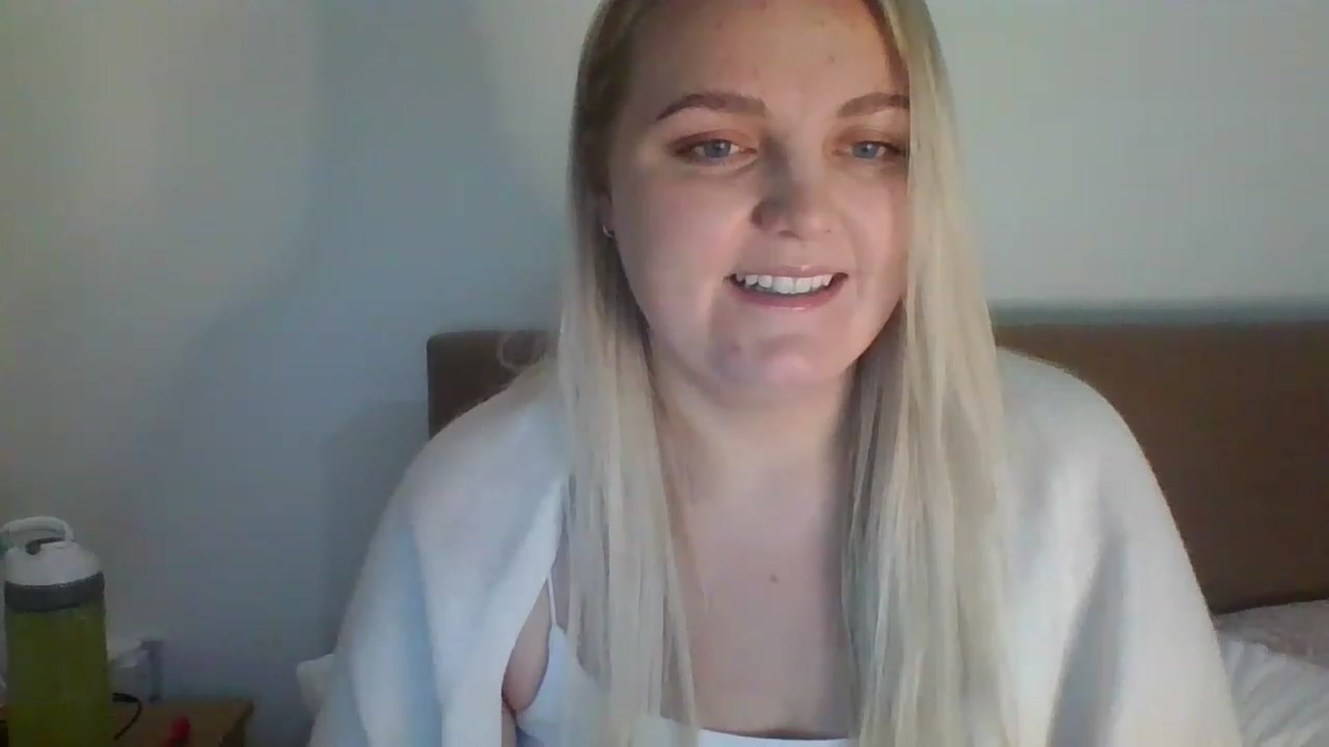 Gallery image thumbnail from JessyLou's myfreecams stream on, 04/13/2023, 20:30 image 7 of 20