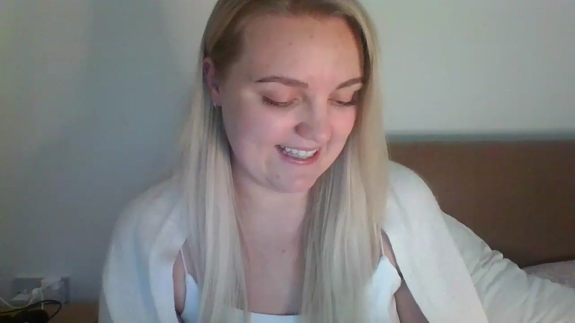 Gallery image thumbnail from JessyLou's myfreecams stream on, 04/13/2023, 20:30 image 20 of 20