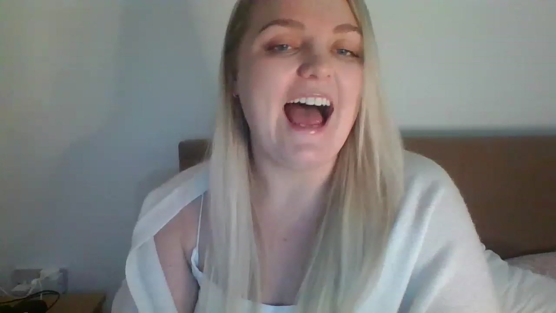 Gallery image thumbnail from JessyLou's myfreecams stream on, 04/13/2023, 20:30 image 14 of 20