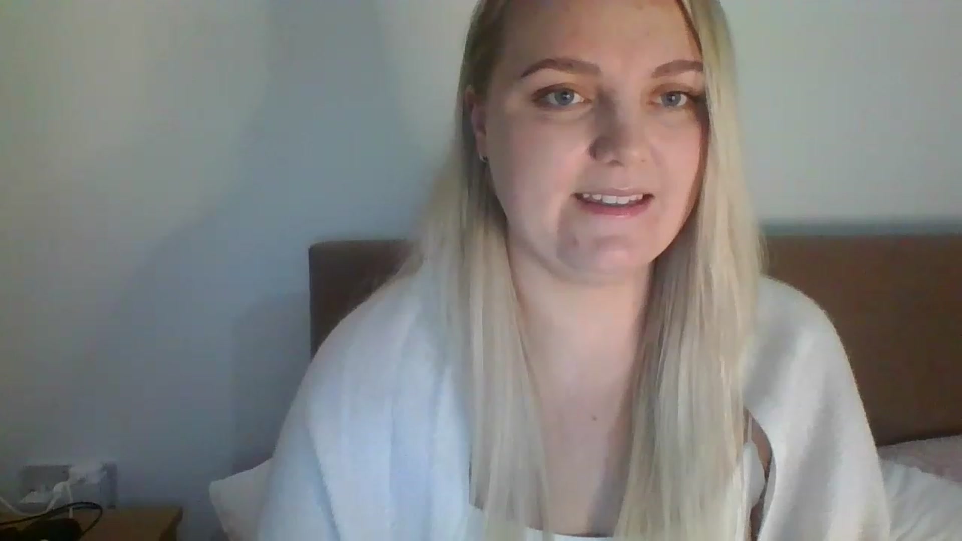 Gallery image thumbnail from JessyLou's myfreecams stream on, 04/13/2023, 20:30 image 19 of 20