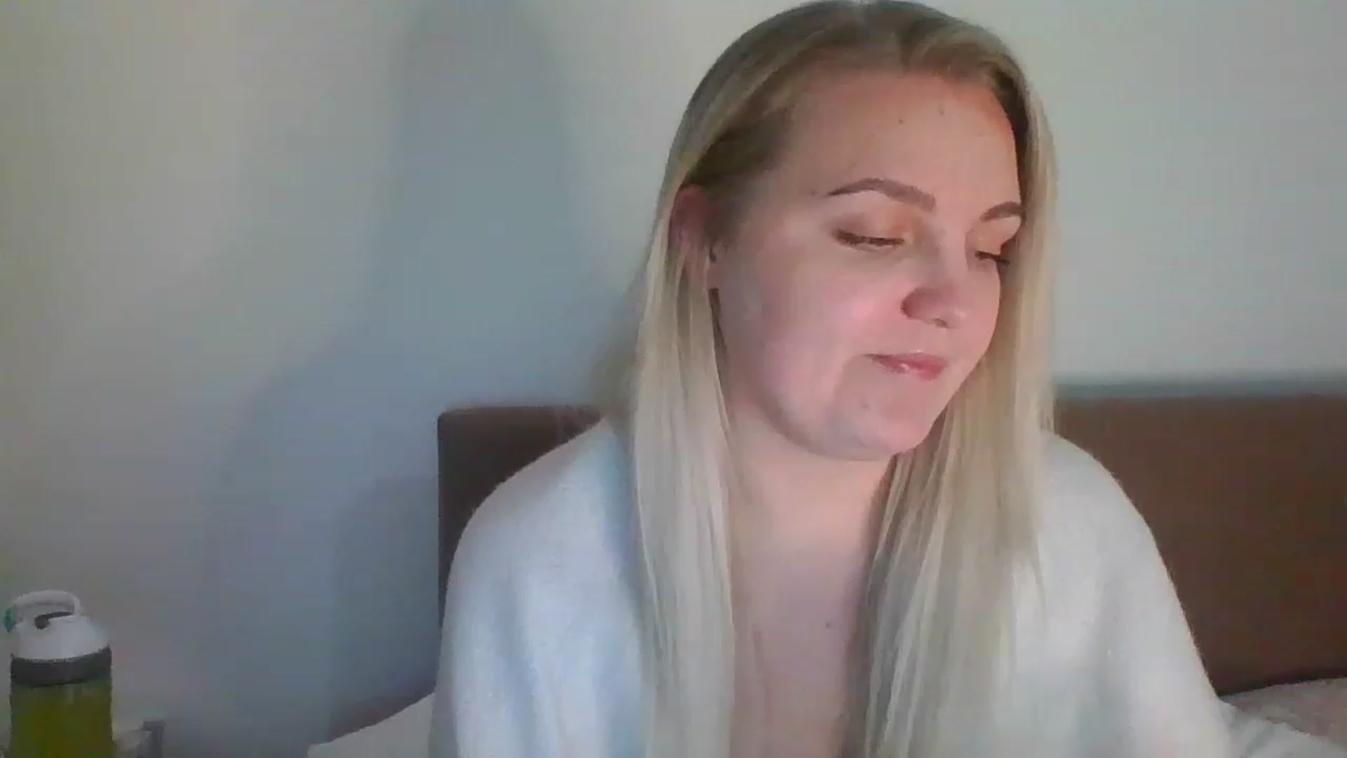 Gallery image thumbnail from JessyLou's myfreecams stream on, 04/13/2023, 20:30 image 1 of 20