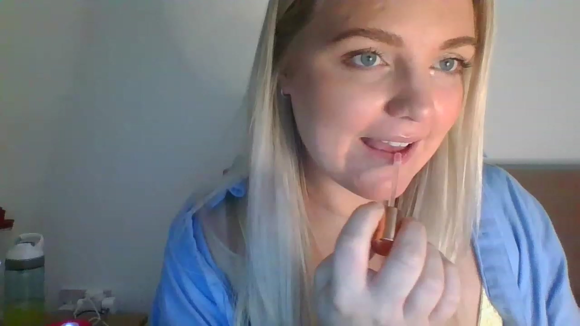 Gallery image thumbnail from JessyLou's myfreecams stream on, 04/14/2023, 21:17 image 5 of 20