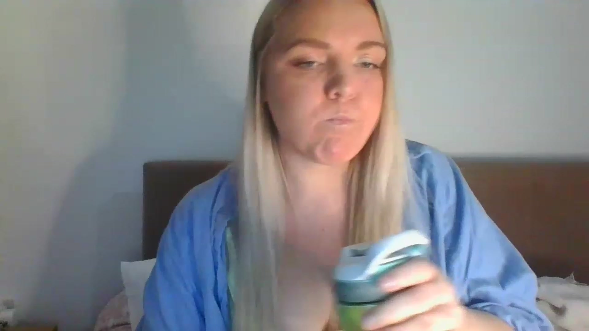 Gallery image thumbnail from JessyLou's myfreecams stream on, 04/15/2023, 21:04 image 3 of 20