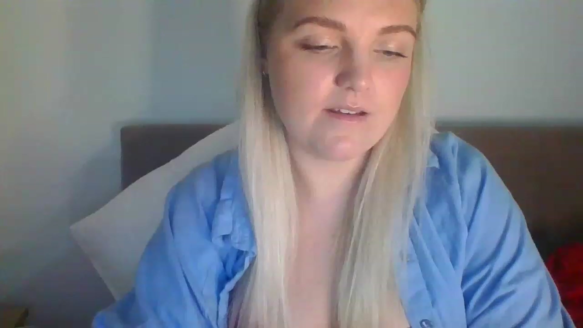 Gallery image thumbnail from JessyLou's myfreecams stream on, 04/18/2023, 20:52 image 6 of 20